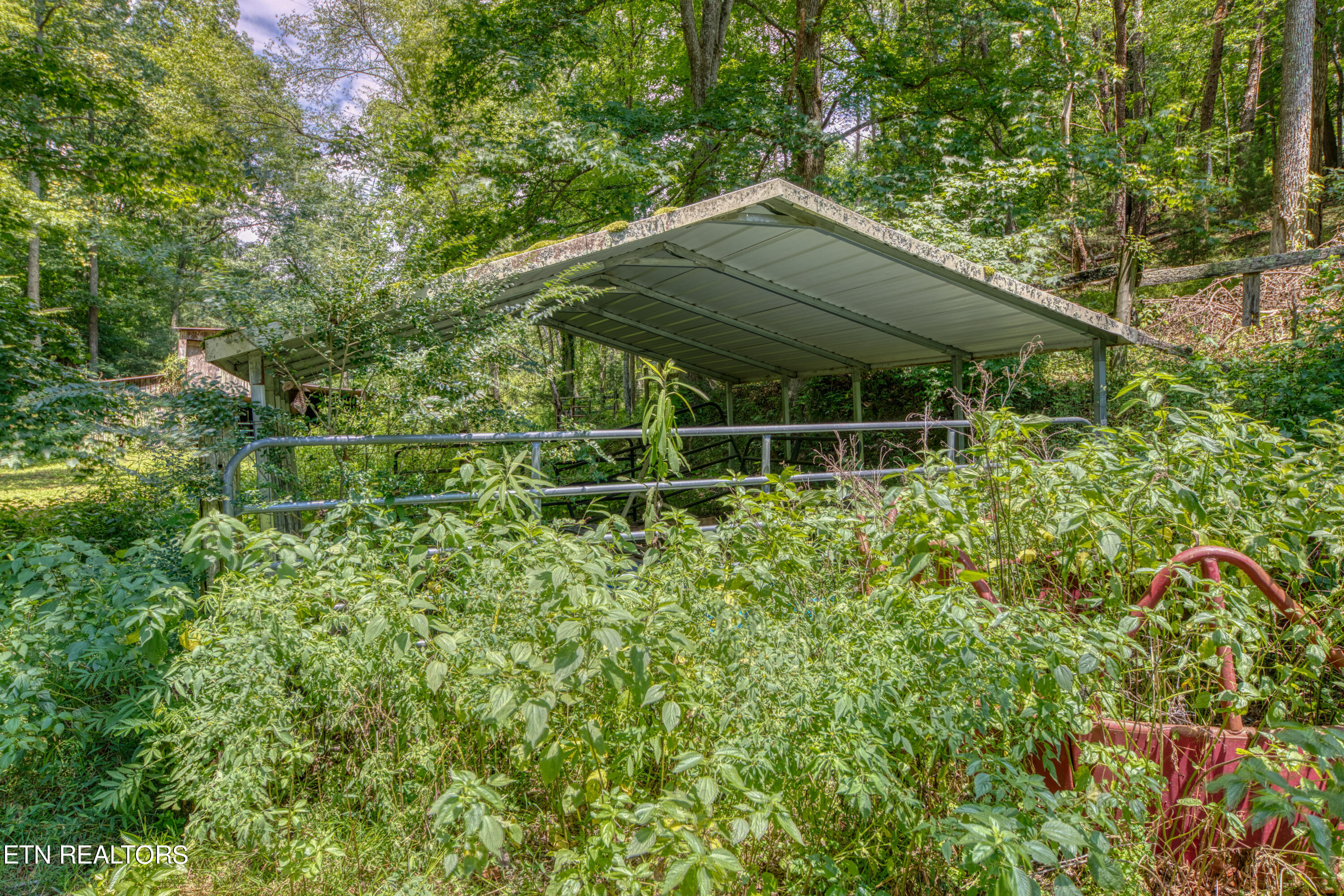 713 Pine Ridge Road Clinton TN 37716