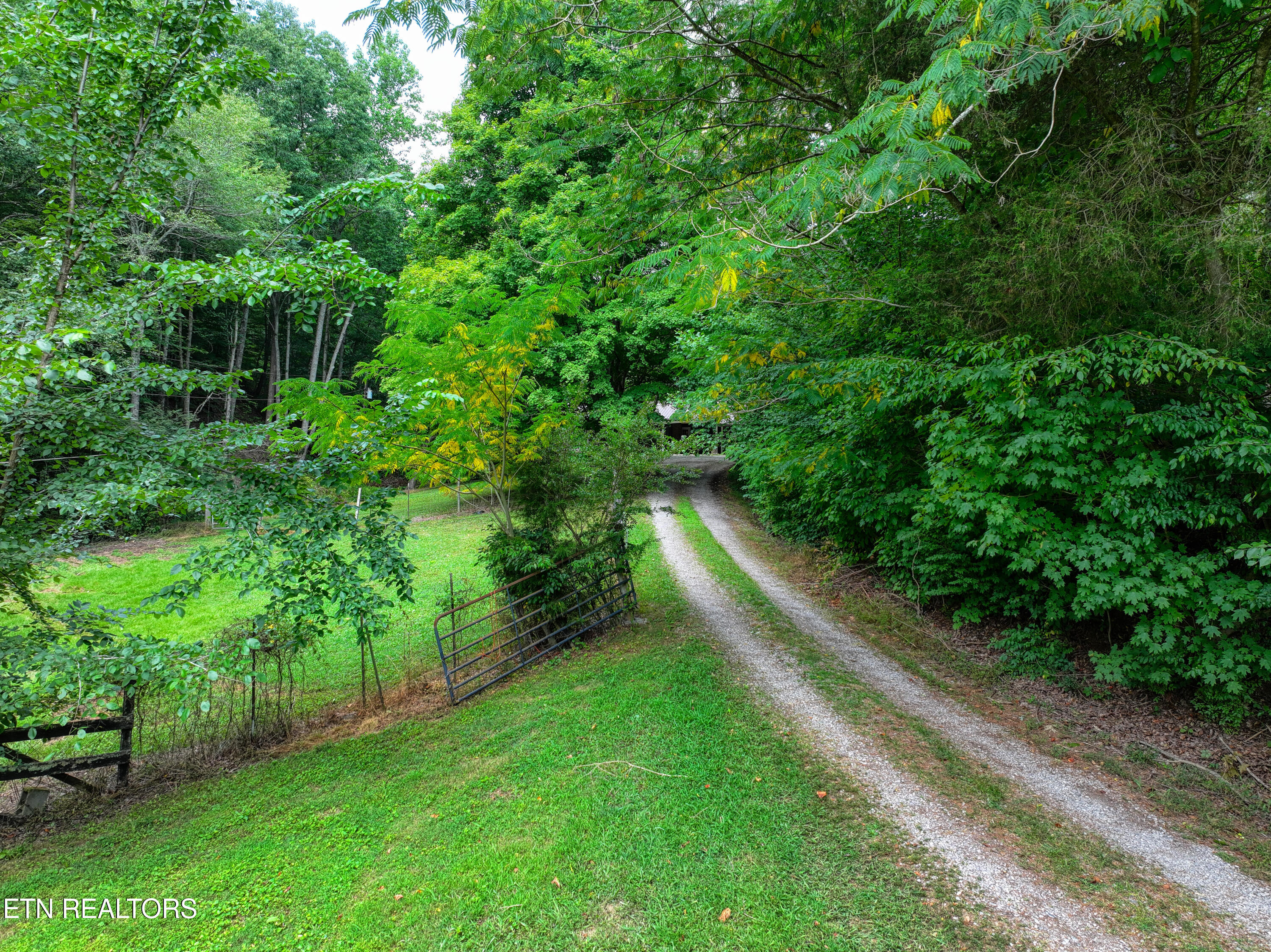713 Pine Ridge Road Clinton TN 37716