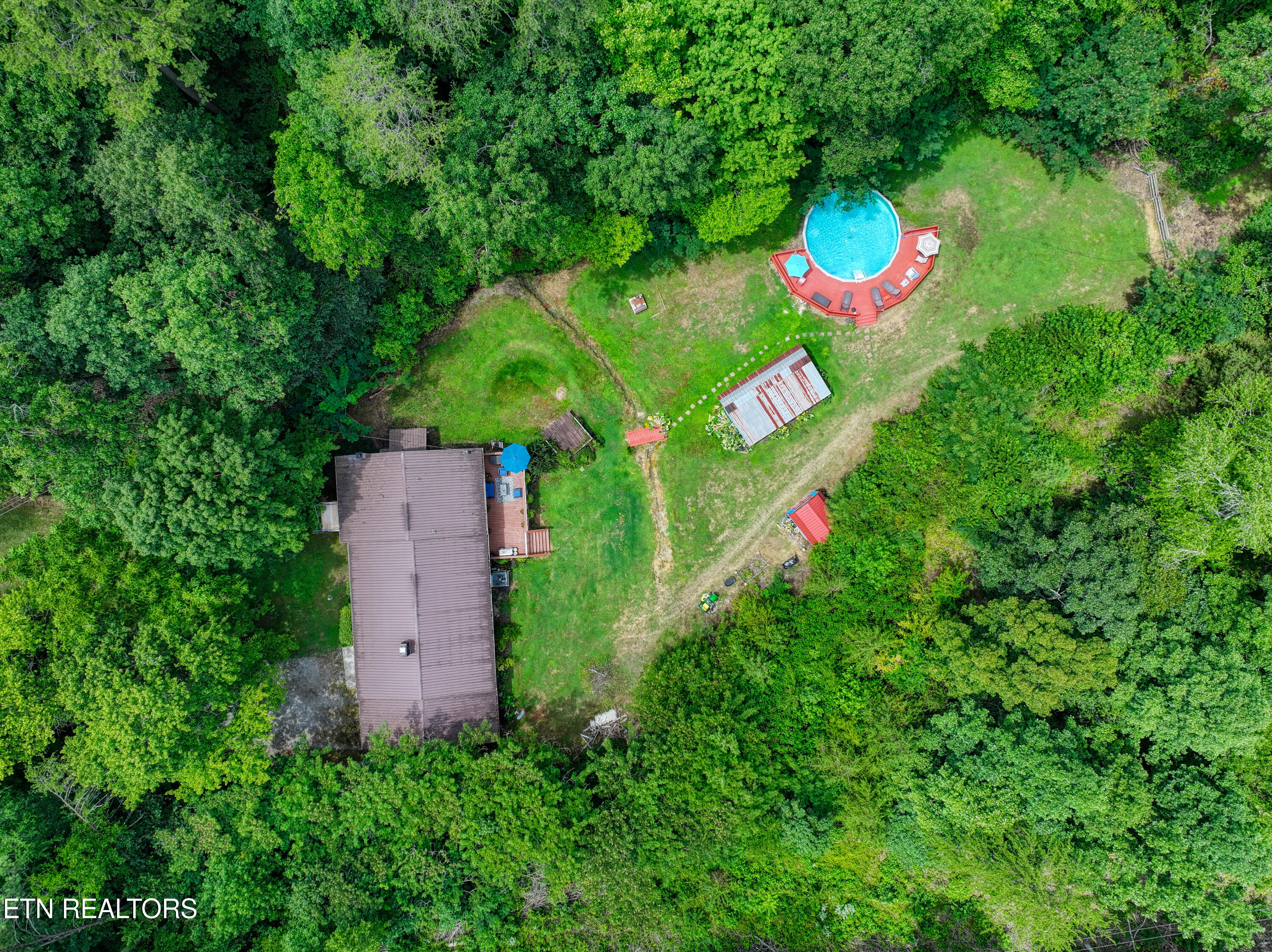 713 Pine Ridge Road Clinton TN 37716