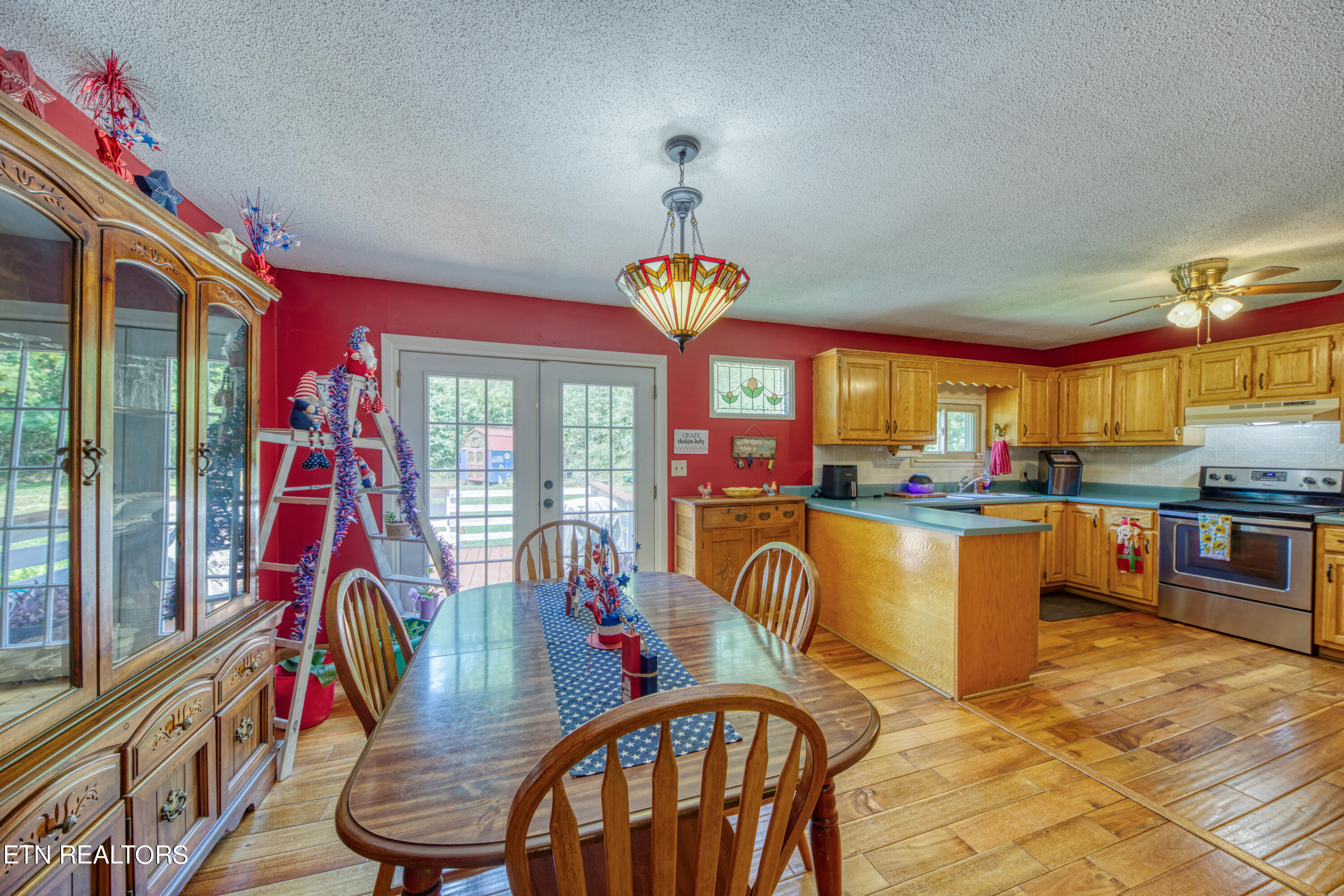 713 Pine Ridge Road Clinton TN 37716