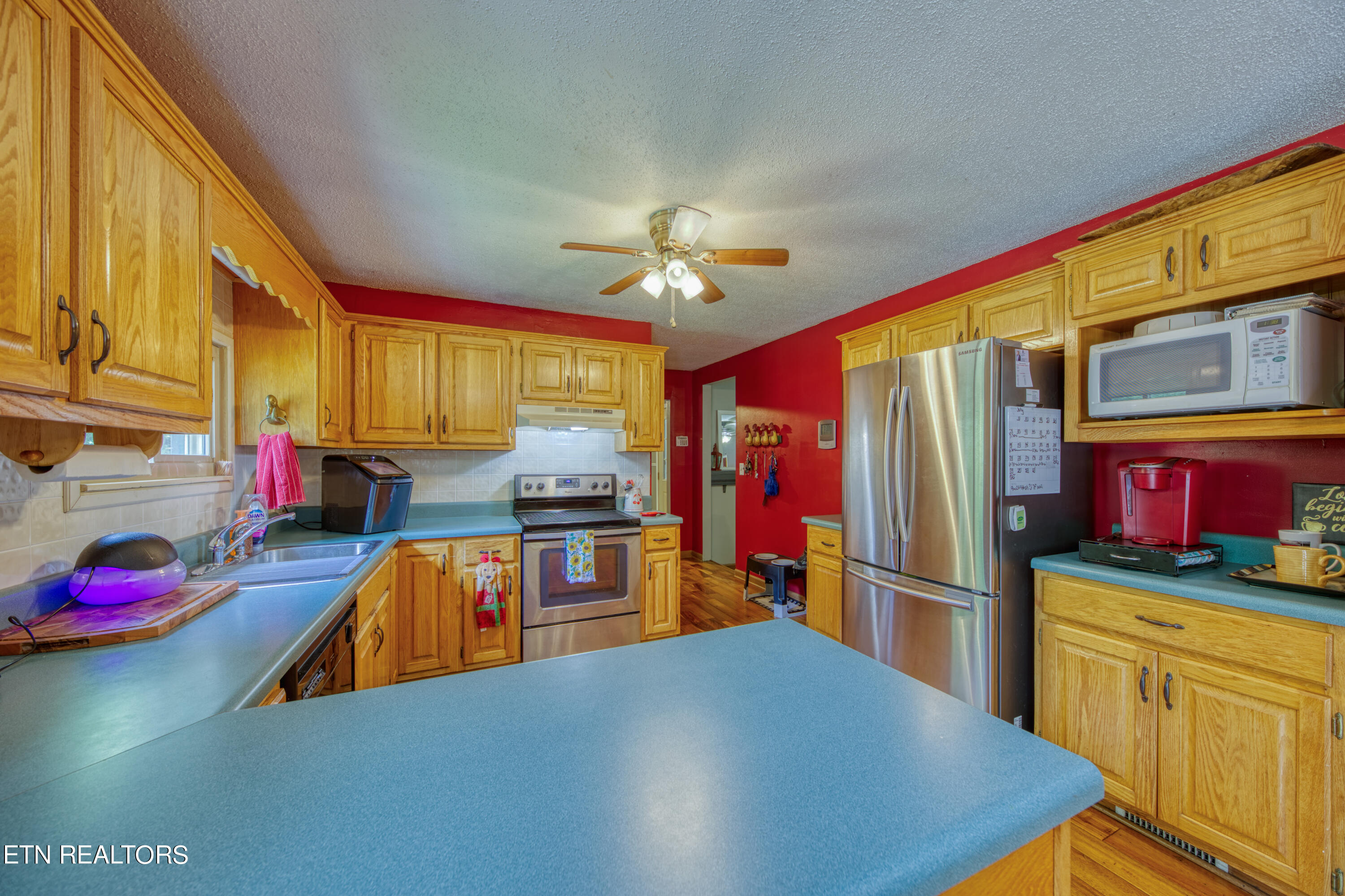 713 Pine Ridge Road Clinton TN 37716