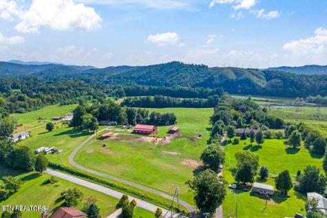 786 Swan Pond Circle Road Harriman TN 37748
