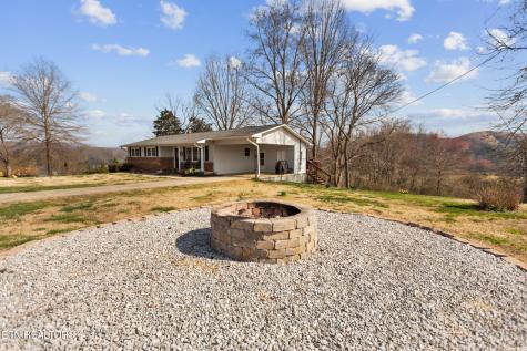 786 Swan Pond Circle Road Harriman TN 37748
