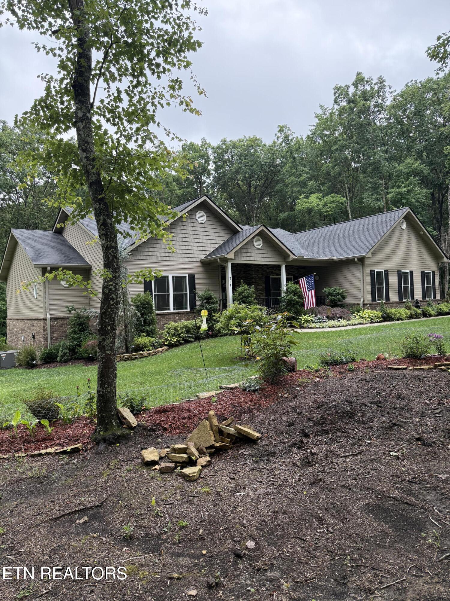 751 White Oak Road Monterey TN 38574