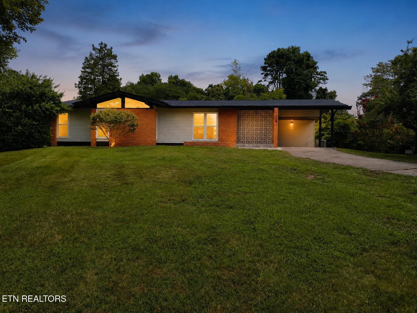 125 Liscom Drive Maryville TN 37804