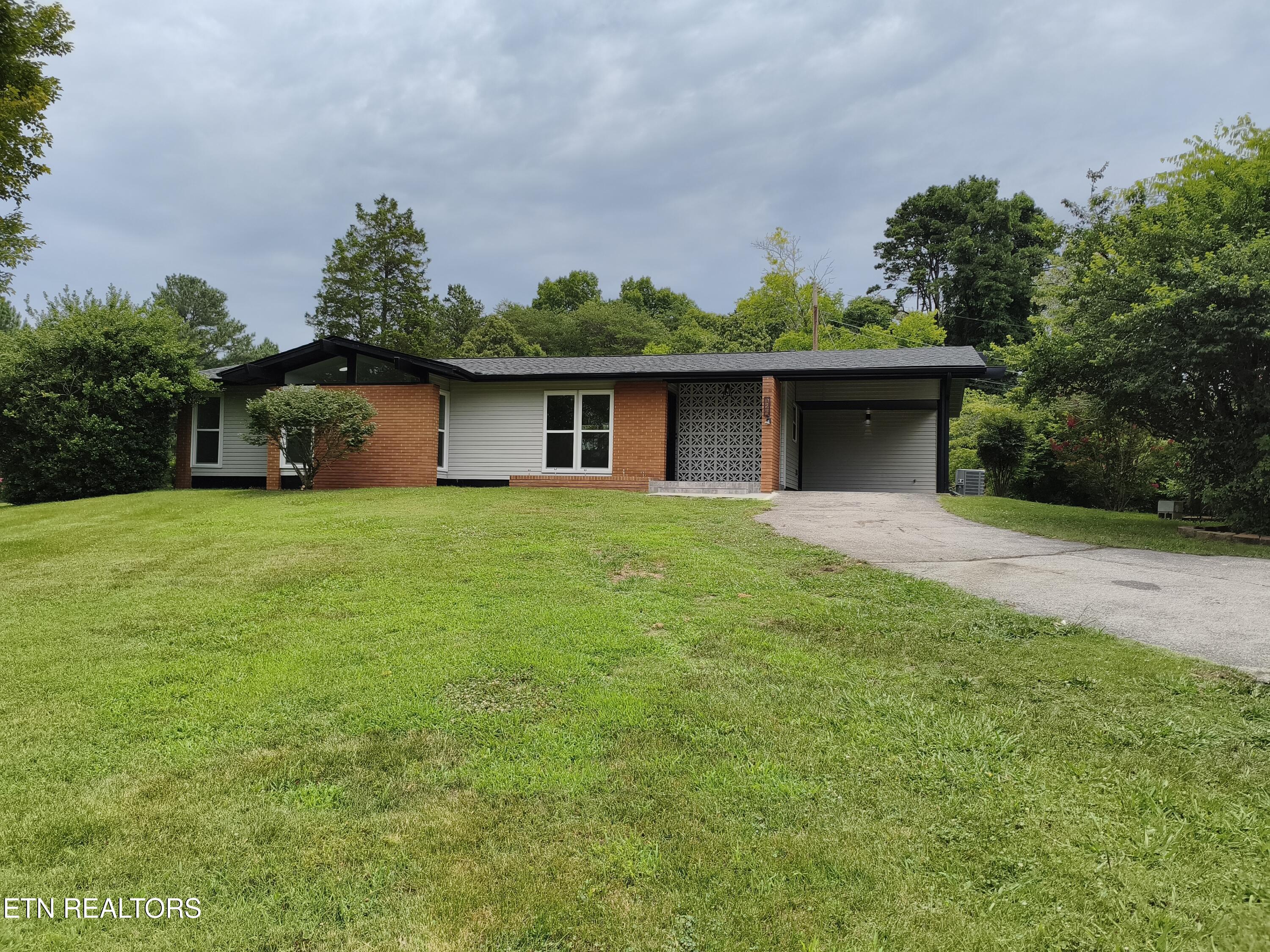 125 Liscom Drive Maryville TN 37804