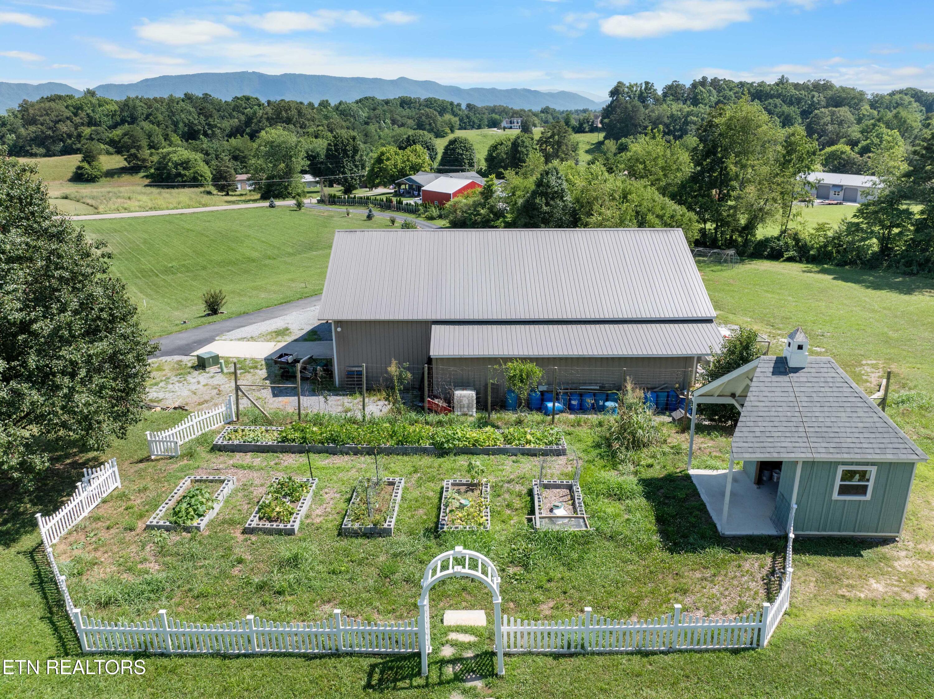5925 Sevierville Road Seymour TN 37865