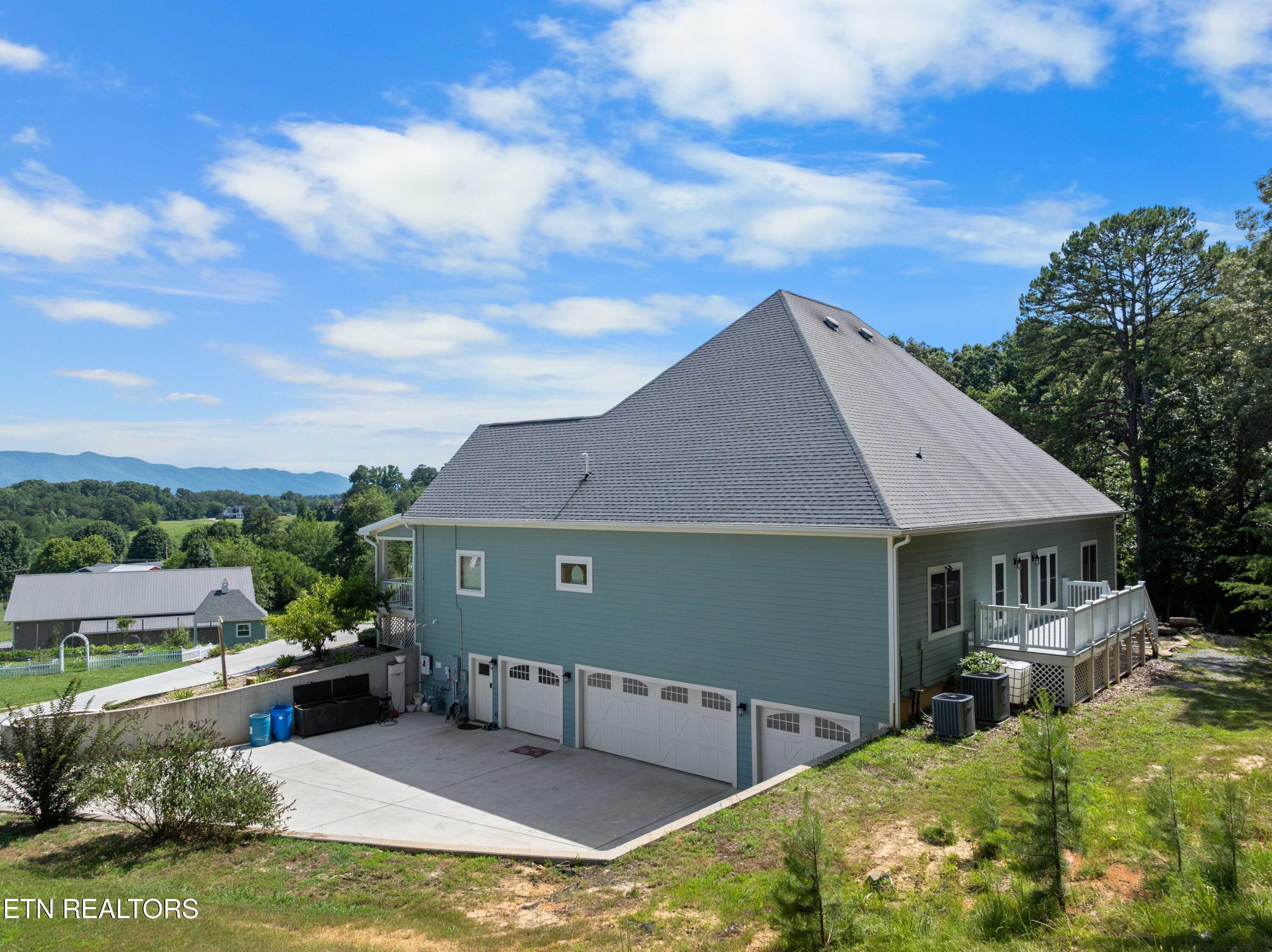5925 Sevierville Road Seymour TN 37865