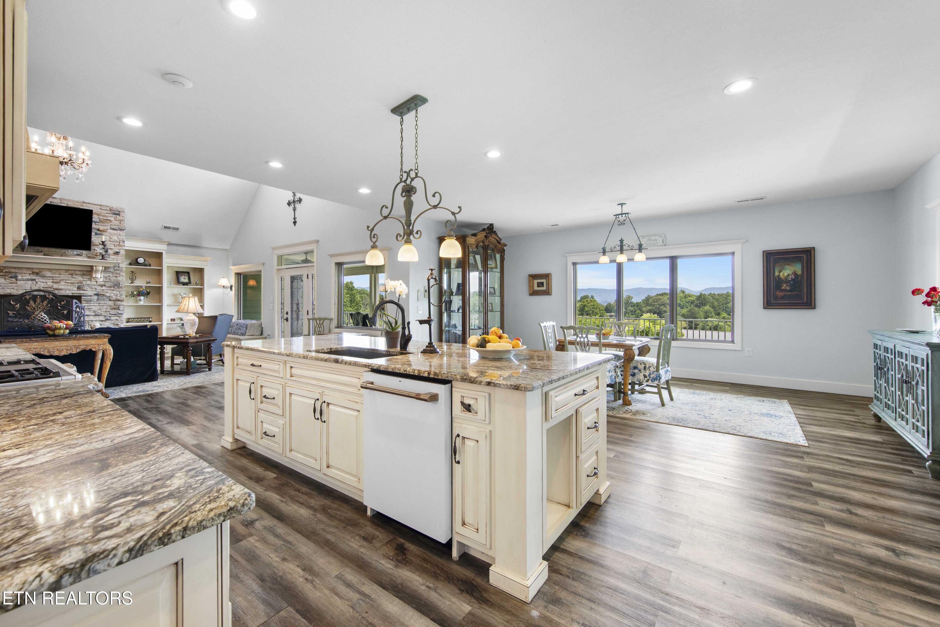 5925 Sevierville Road Seymour TN 37865