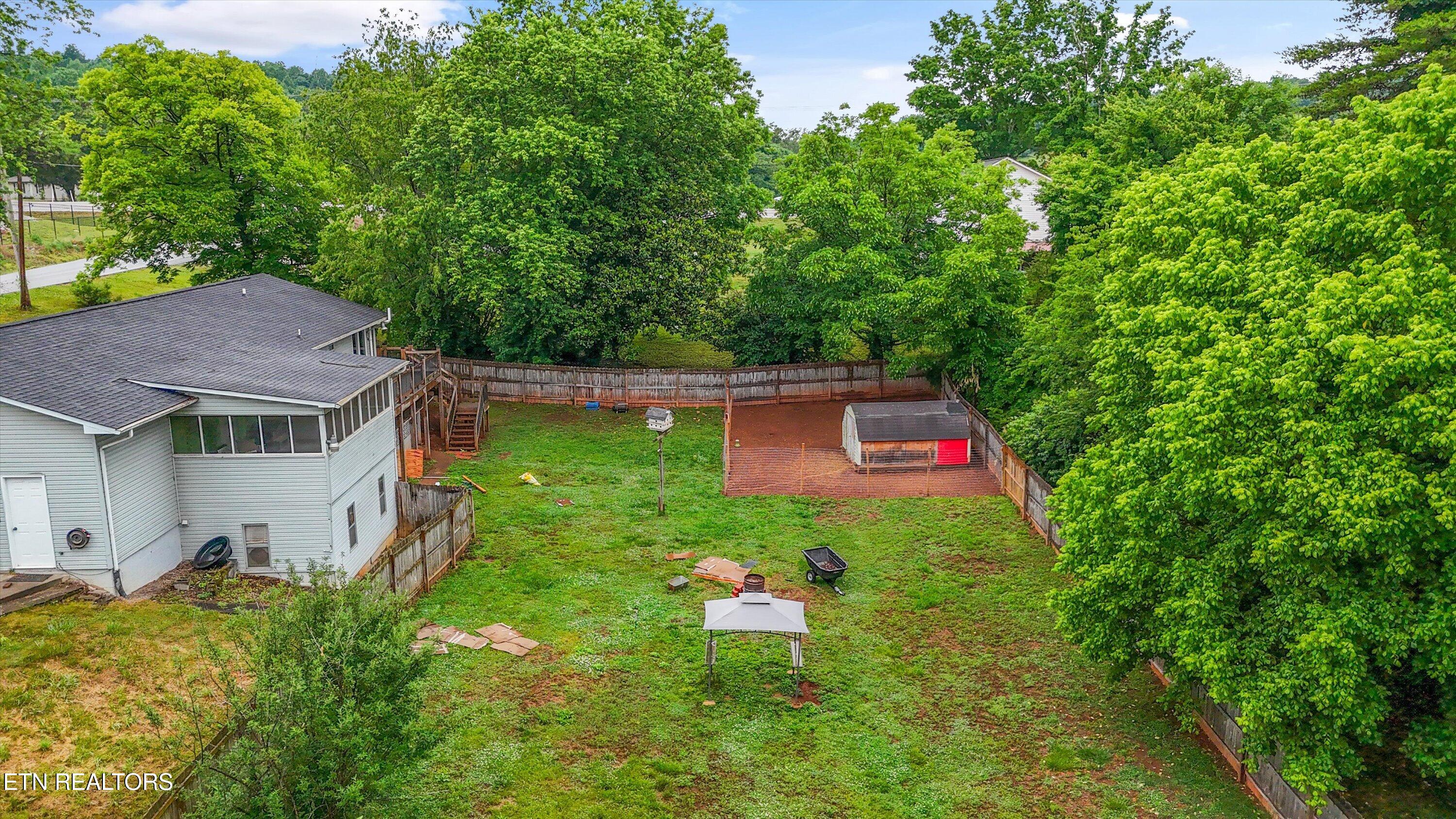 3046 Johnston Road Louisville TN 37777
