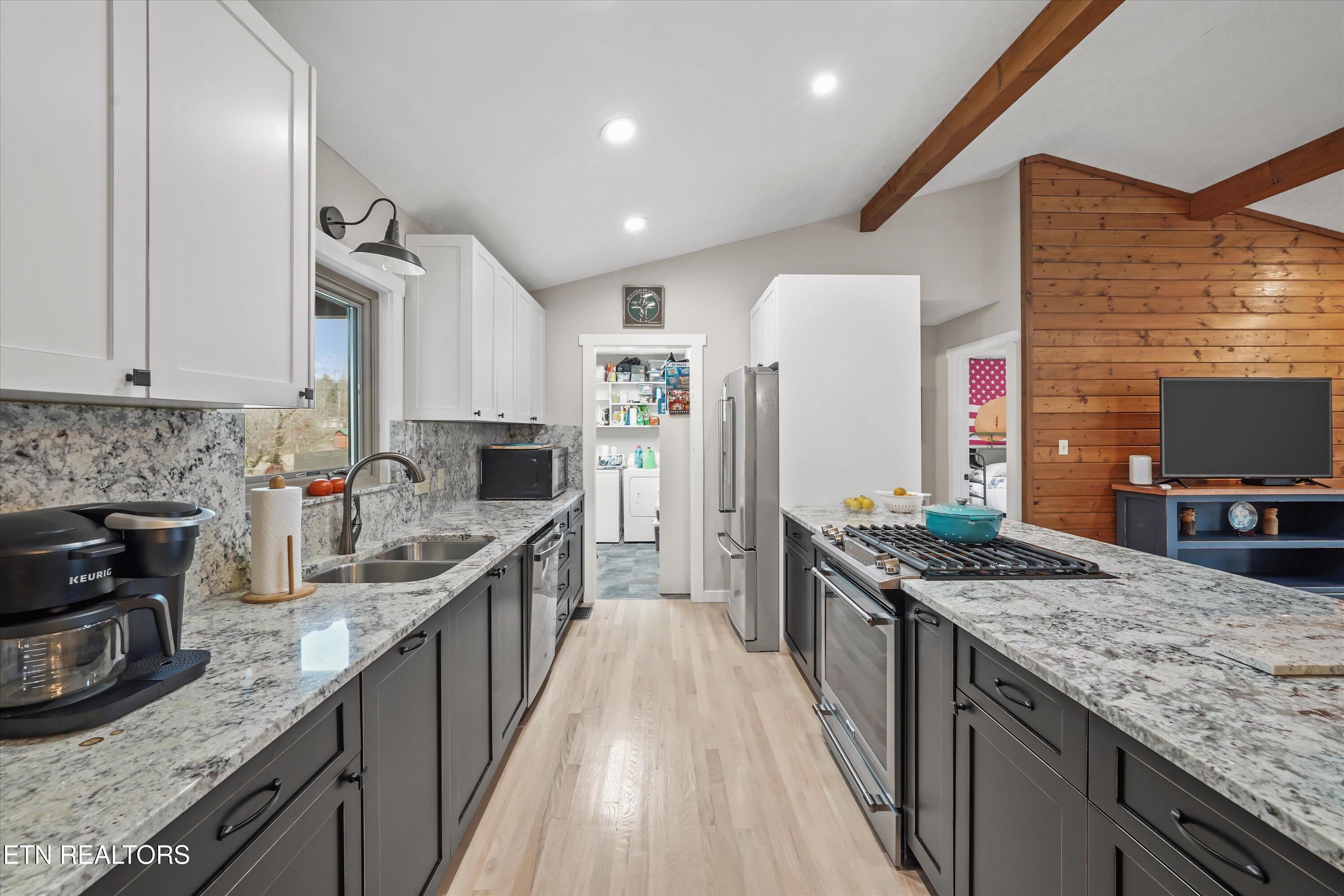 3225 Laurelwood Avenue Sevierville TN 37862