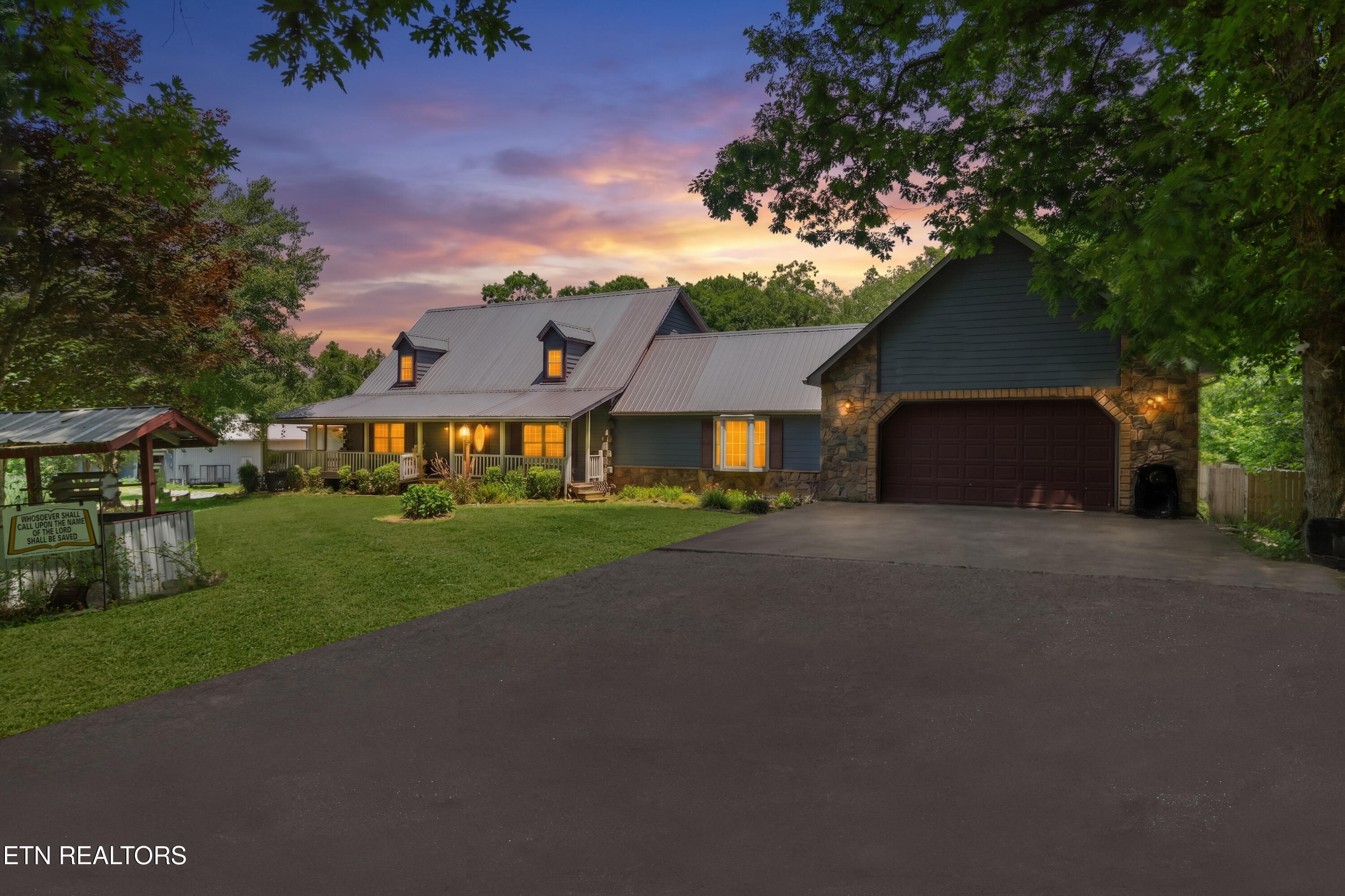 1036 Dye Road Clarkrange TN 38553