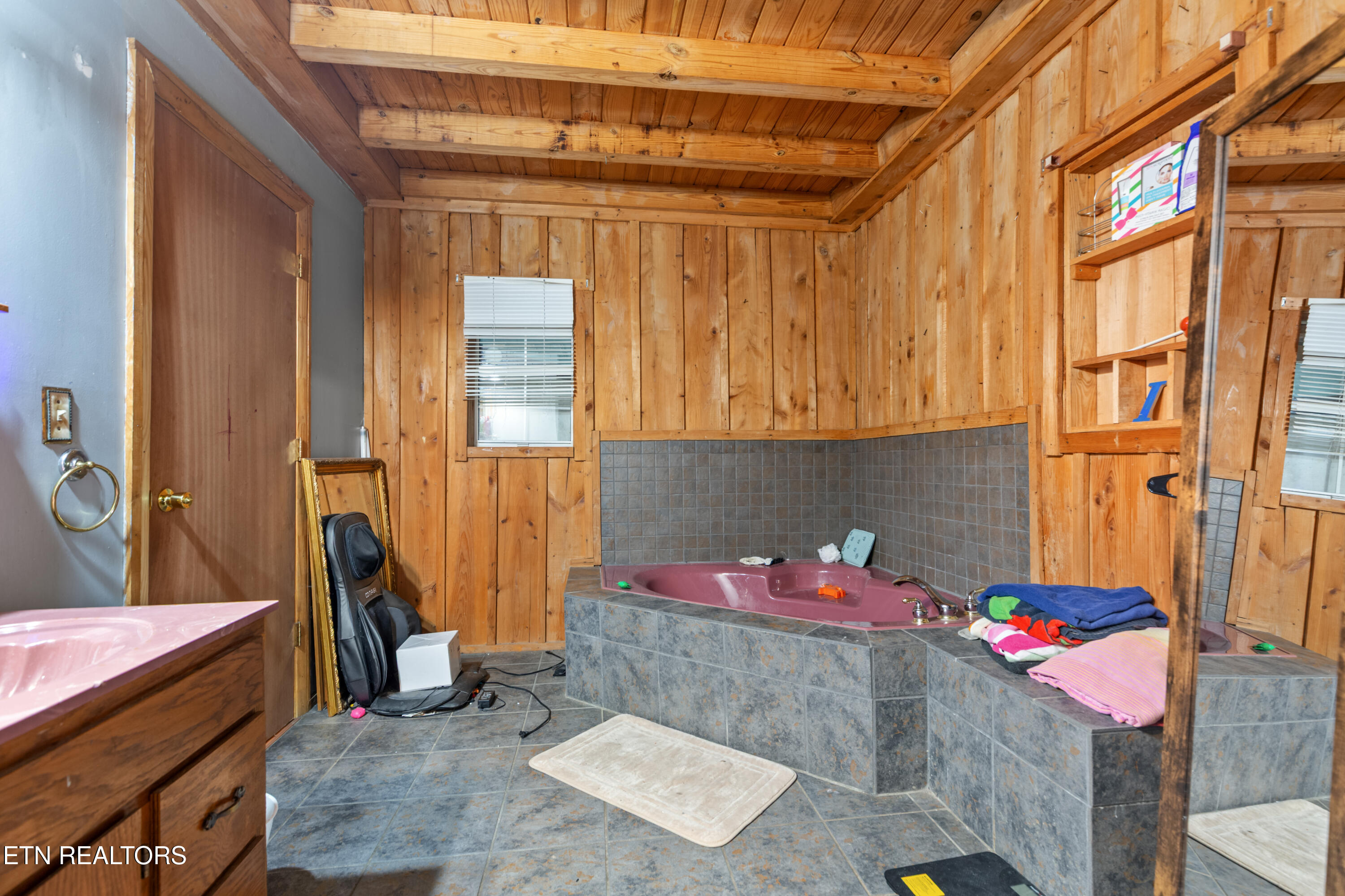 1036 Dye Road Clarkrange TN 38553