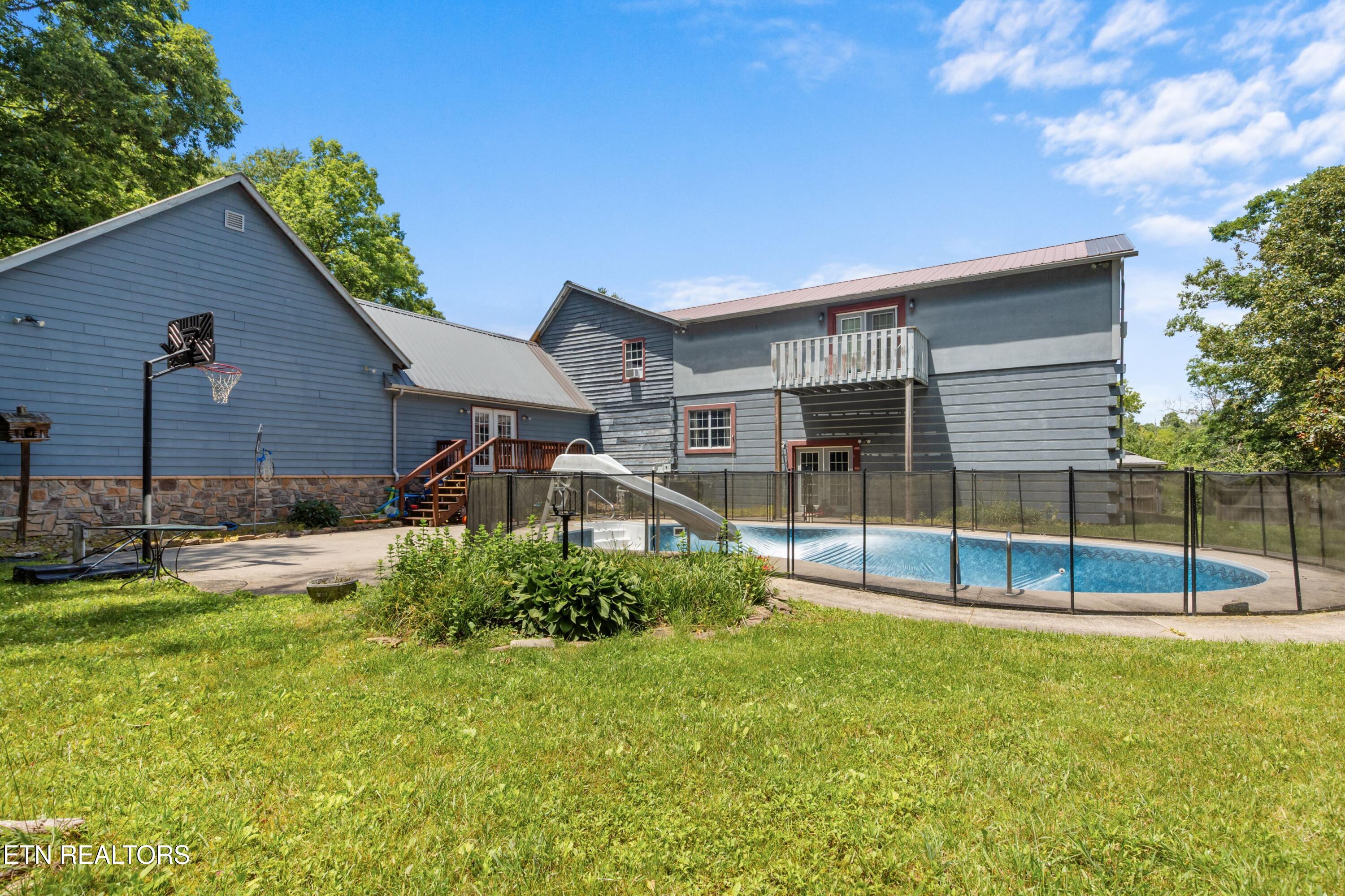 1036 Dye Road Clarkrange TN 38553