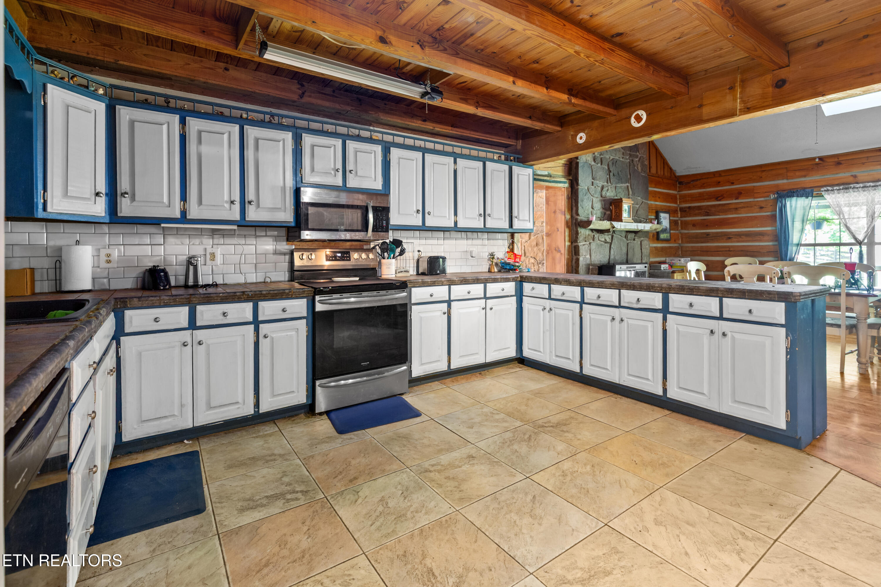 1036 Dye Road Clarkrange TN 38553