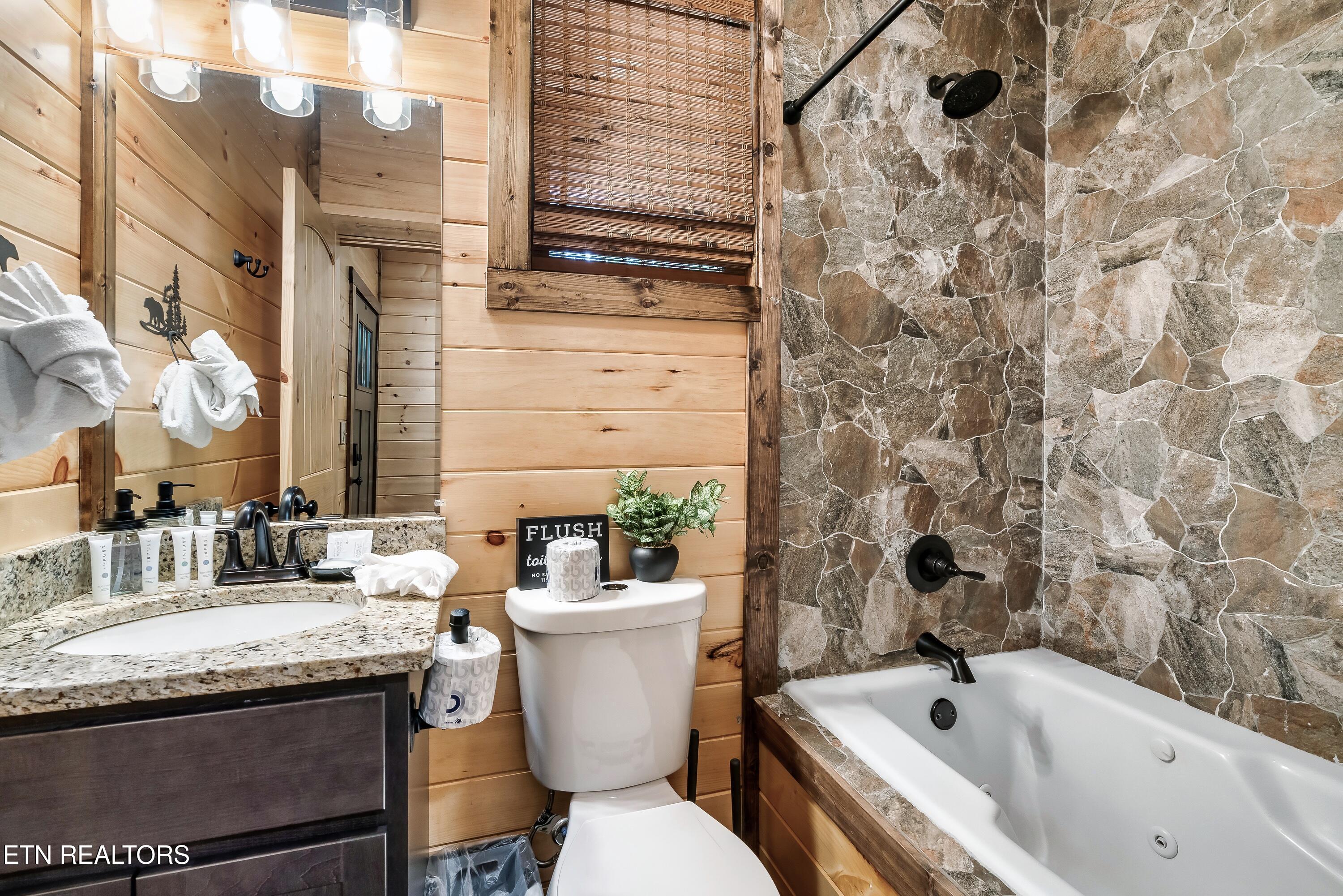 1518 Gregory Way Sevierville TN 37876