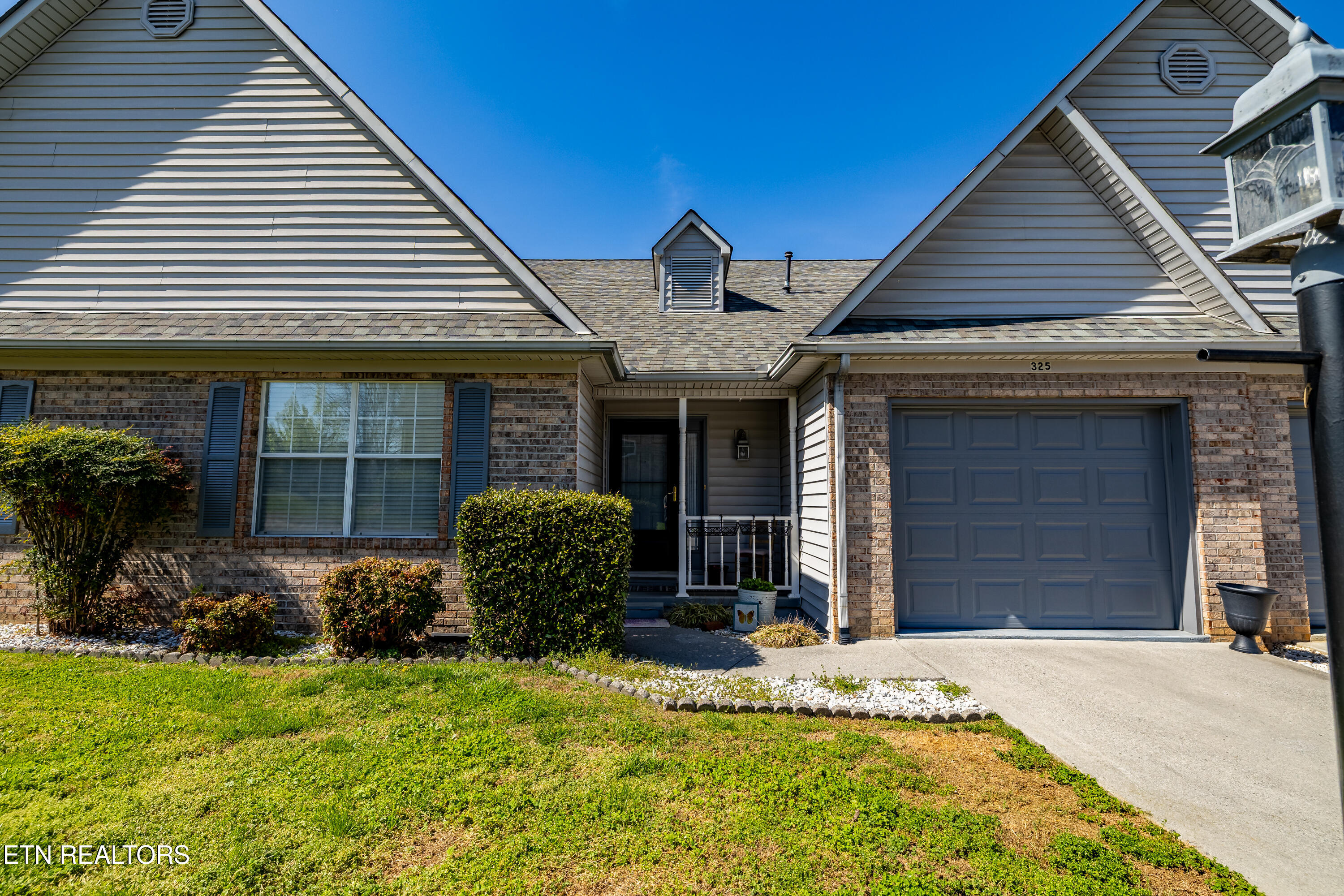 325 Pinewood Drive Loudon TN 37774