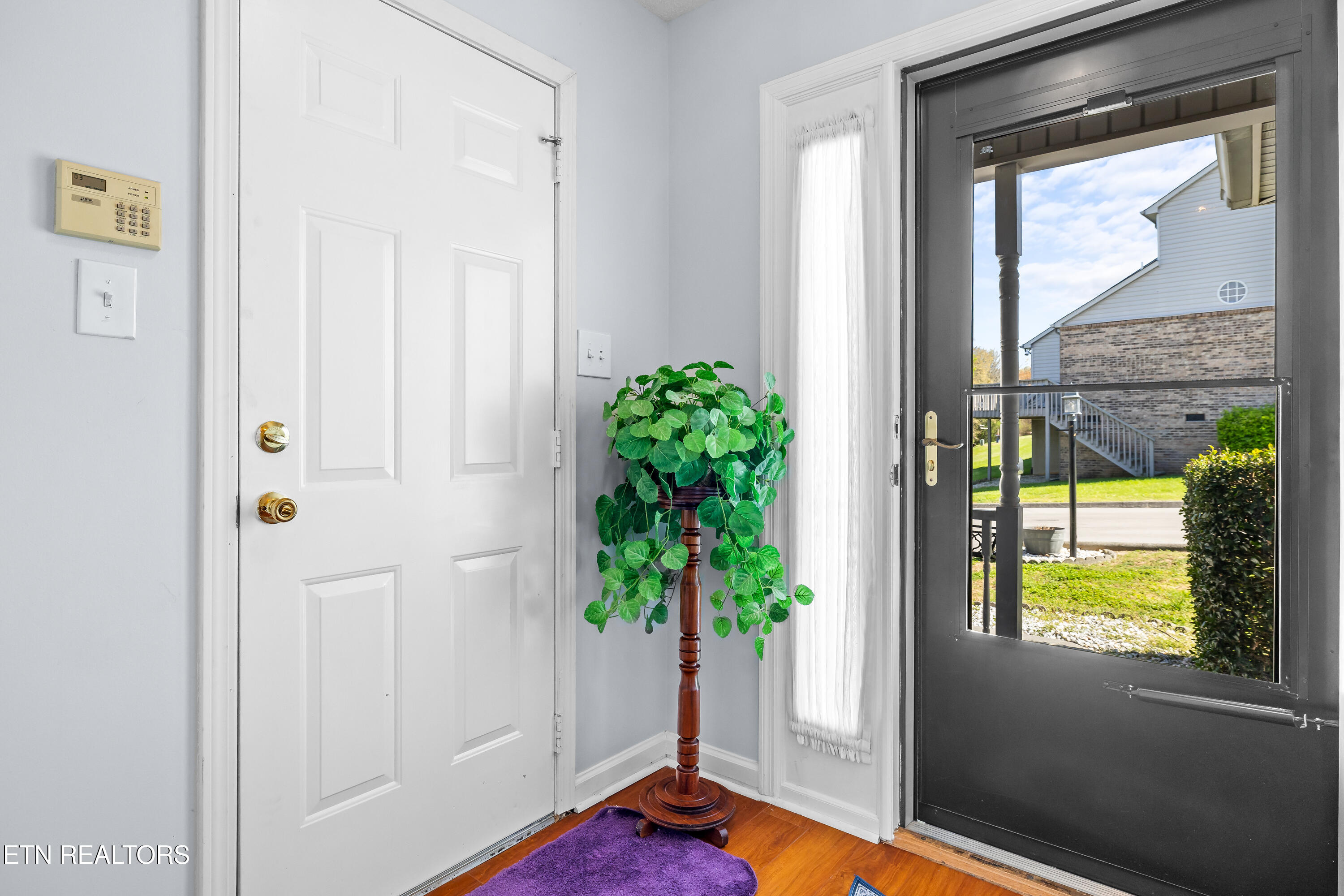 325 Pinewood Drive Loudon TN 37774
