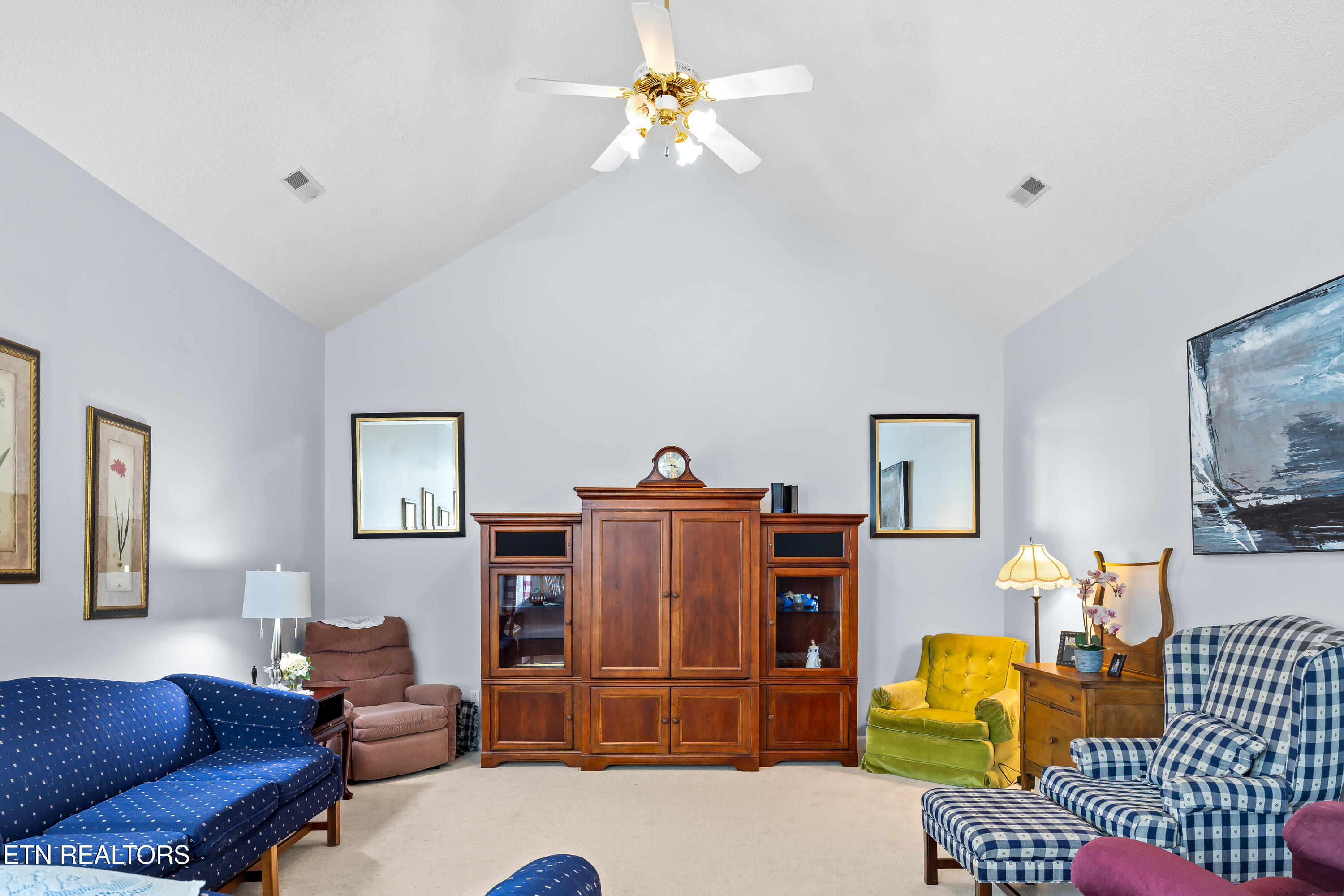 325 Pinewood Drive Loudon TN 37774