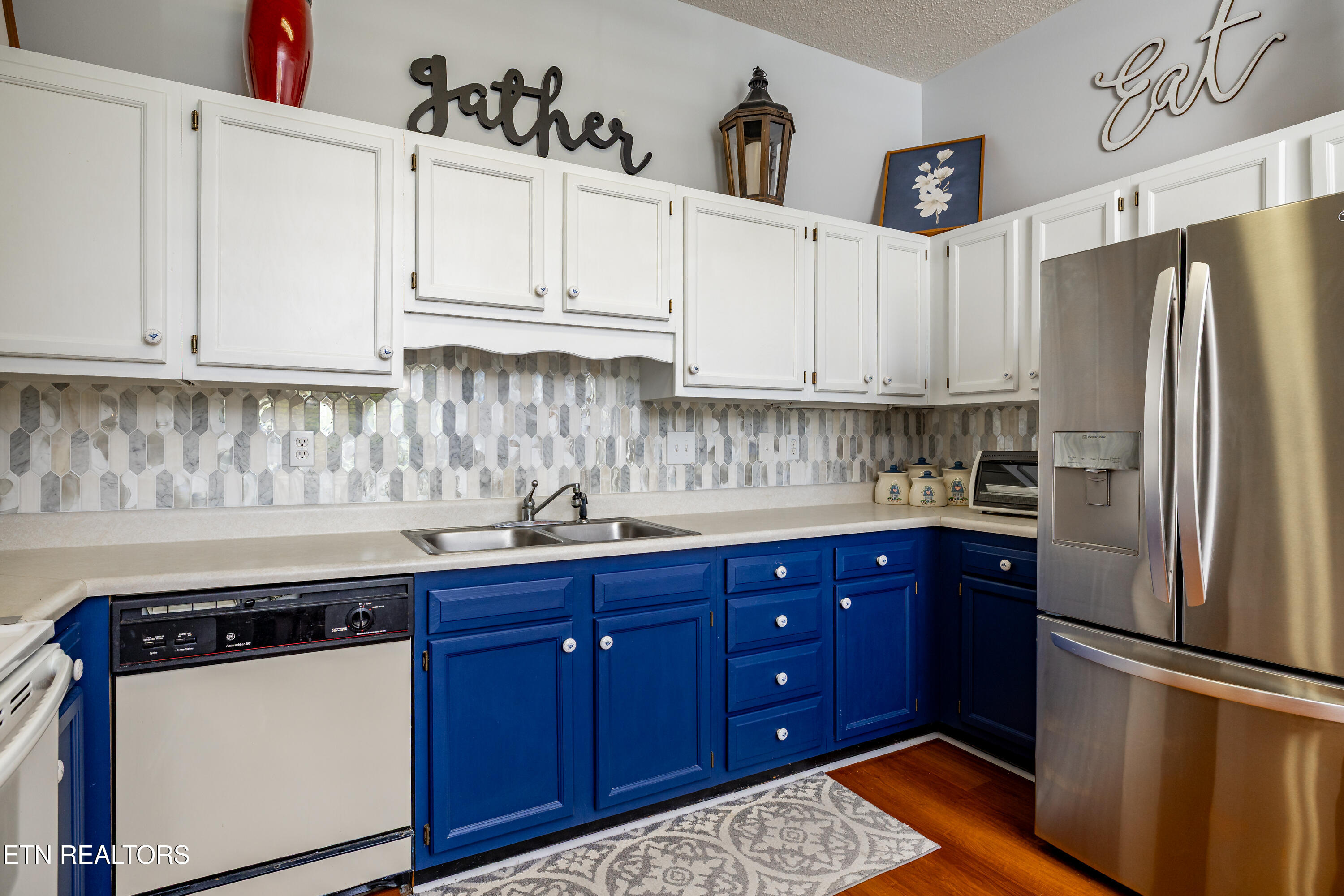 325 Pinewood Drive Loudon TN 37774