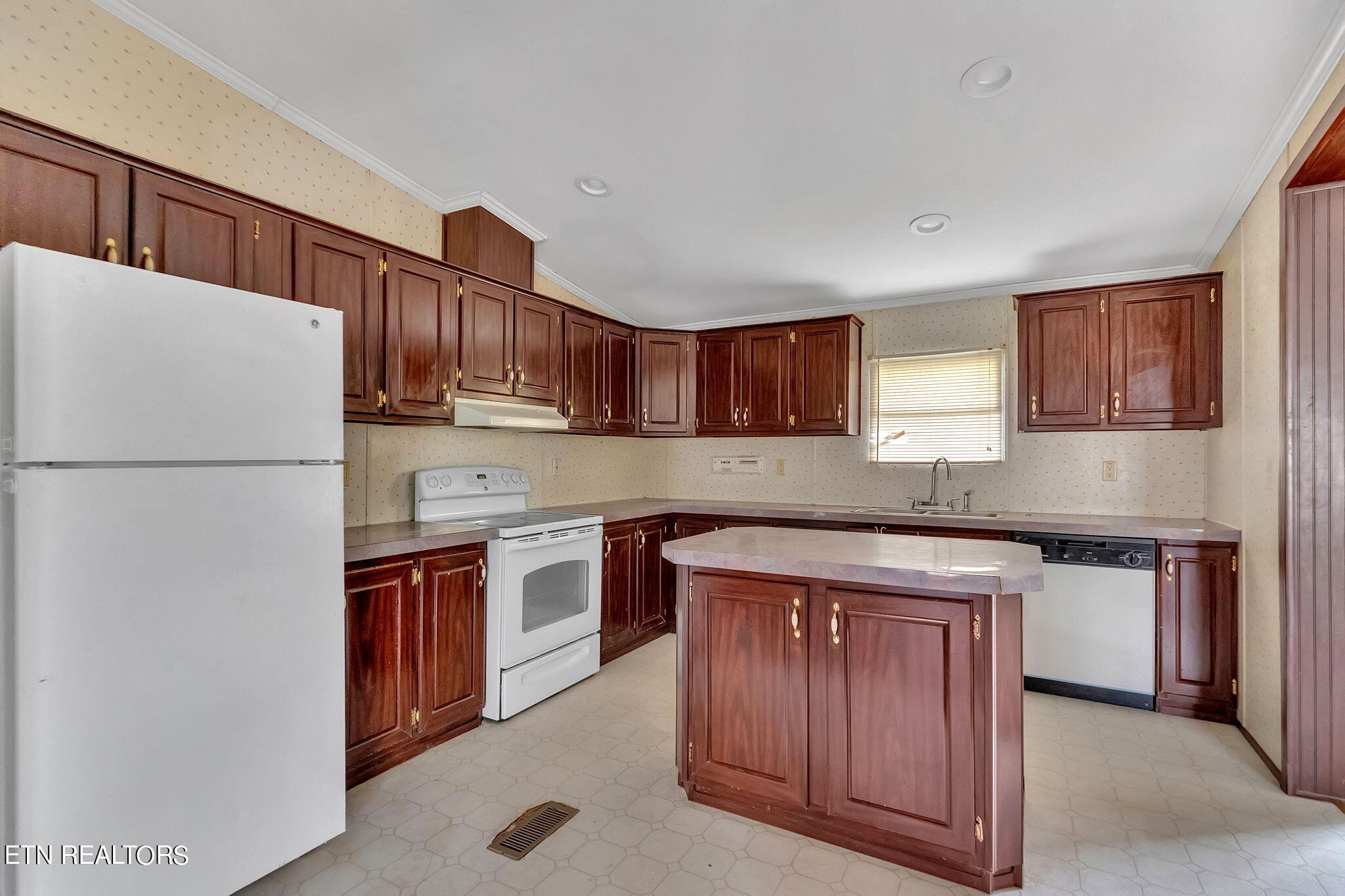 330 Oasis Road Bulls Gap TN 37711