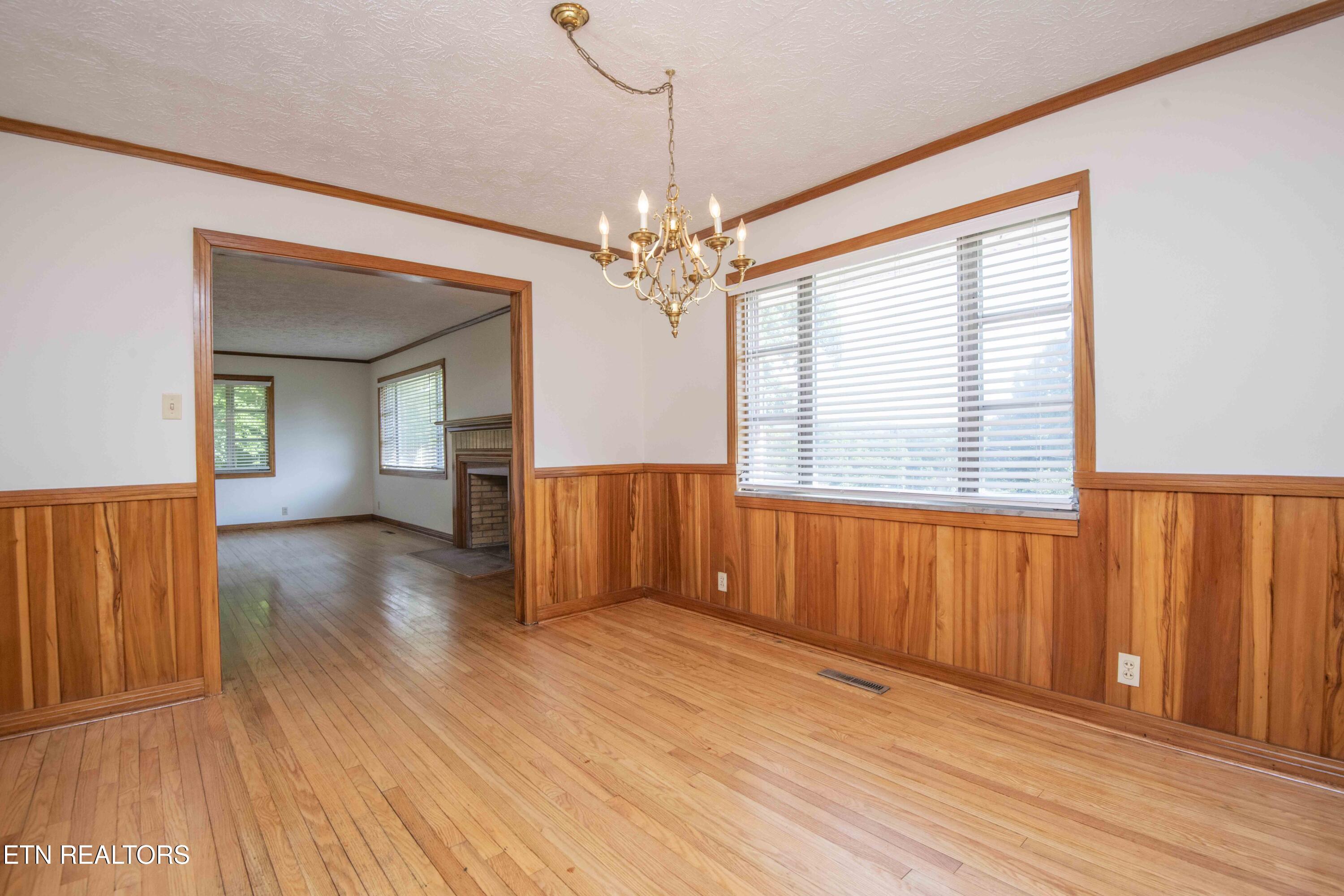 437 Bridge View Lane Knoxville TN 37914
