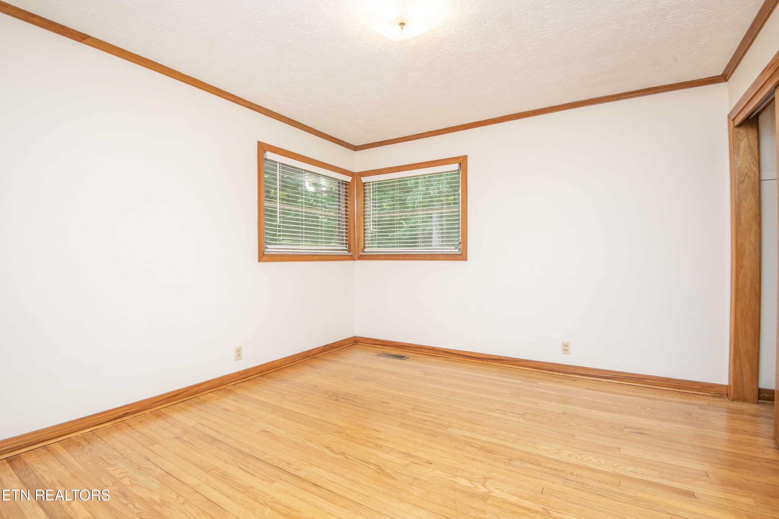 437 Bridge View Lane Knoxville TN 37914