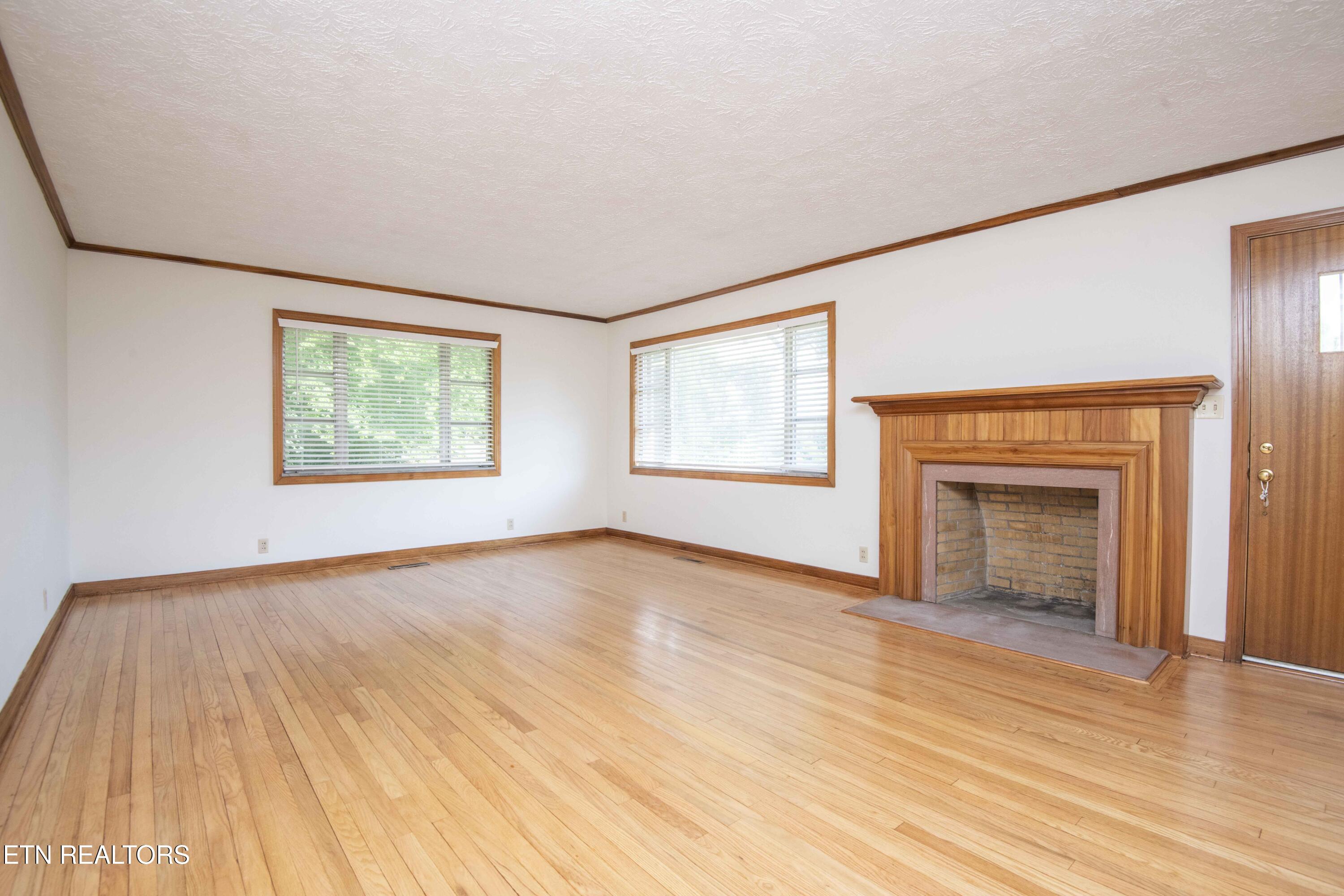 437 Bridge View Lane Knoxville TN 37914