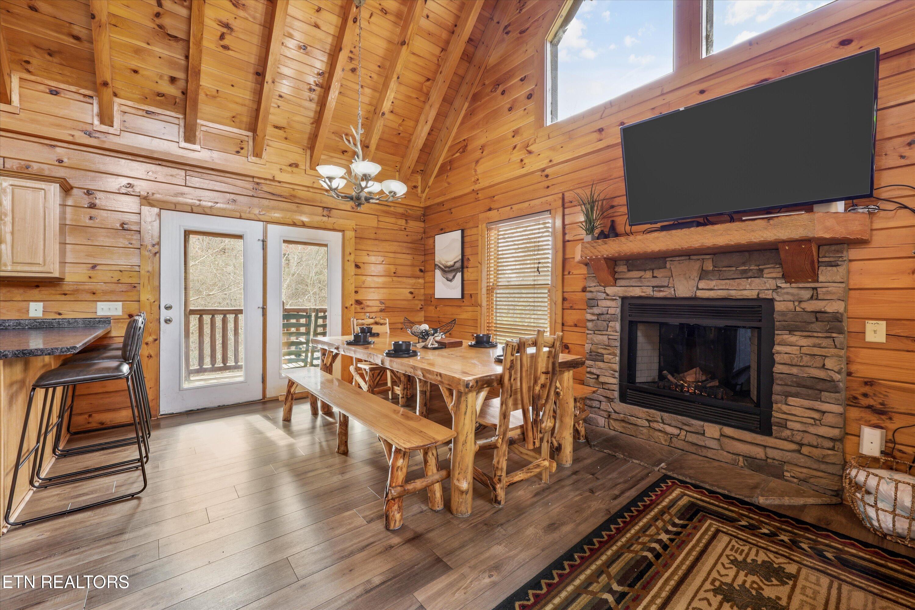 2012 Bear Creek Way Sevierville TN 37862