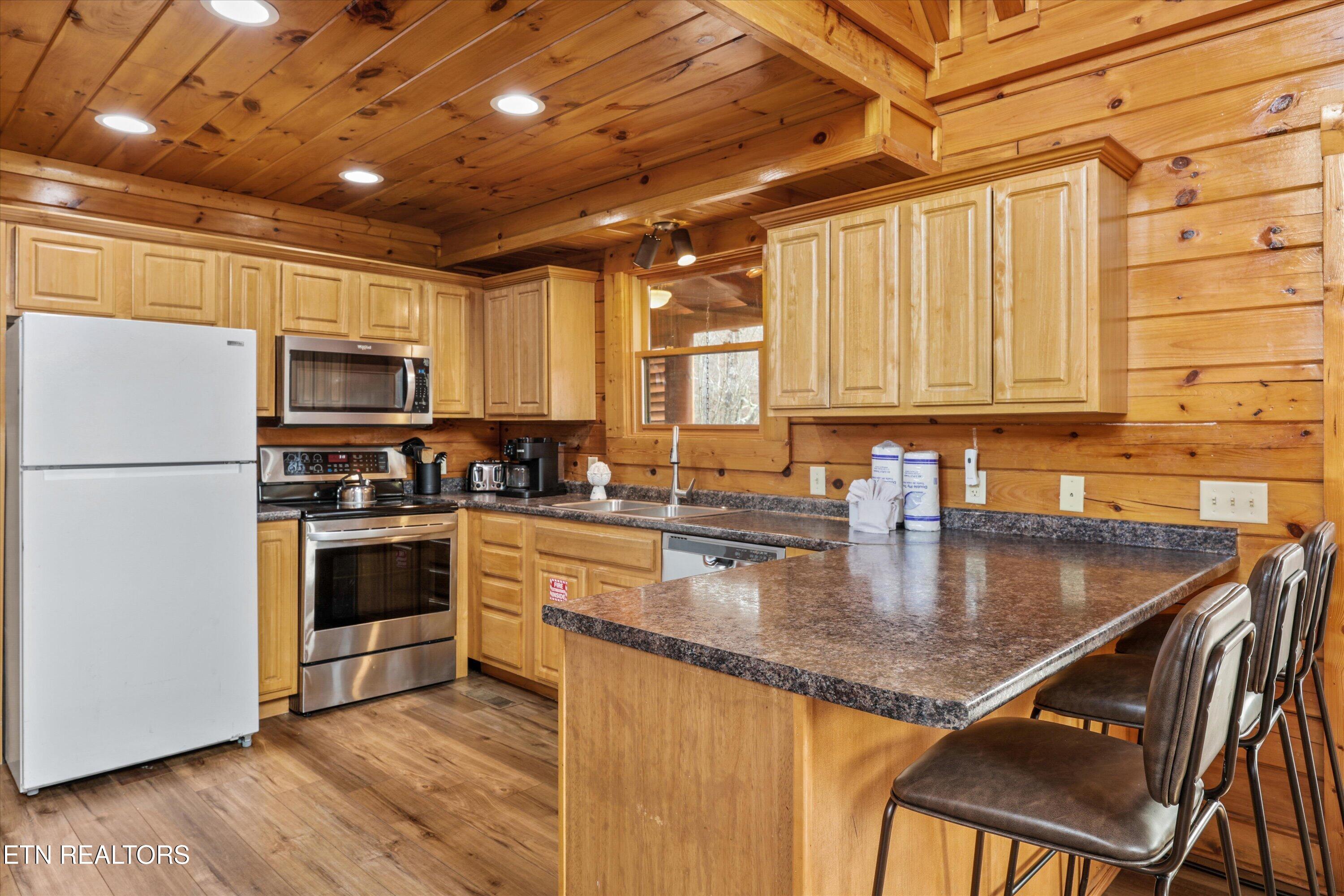 2012 Bear Creek Way Sevierville TN 37862