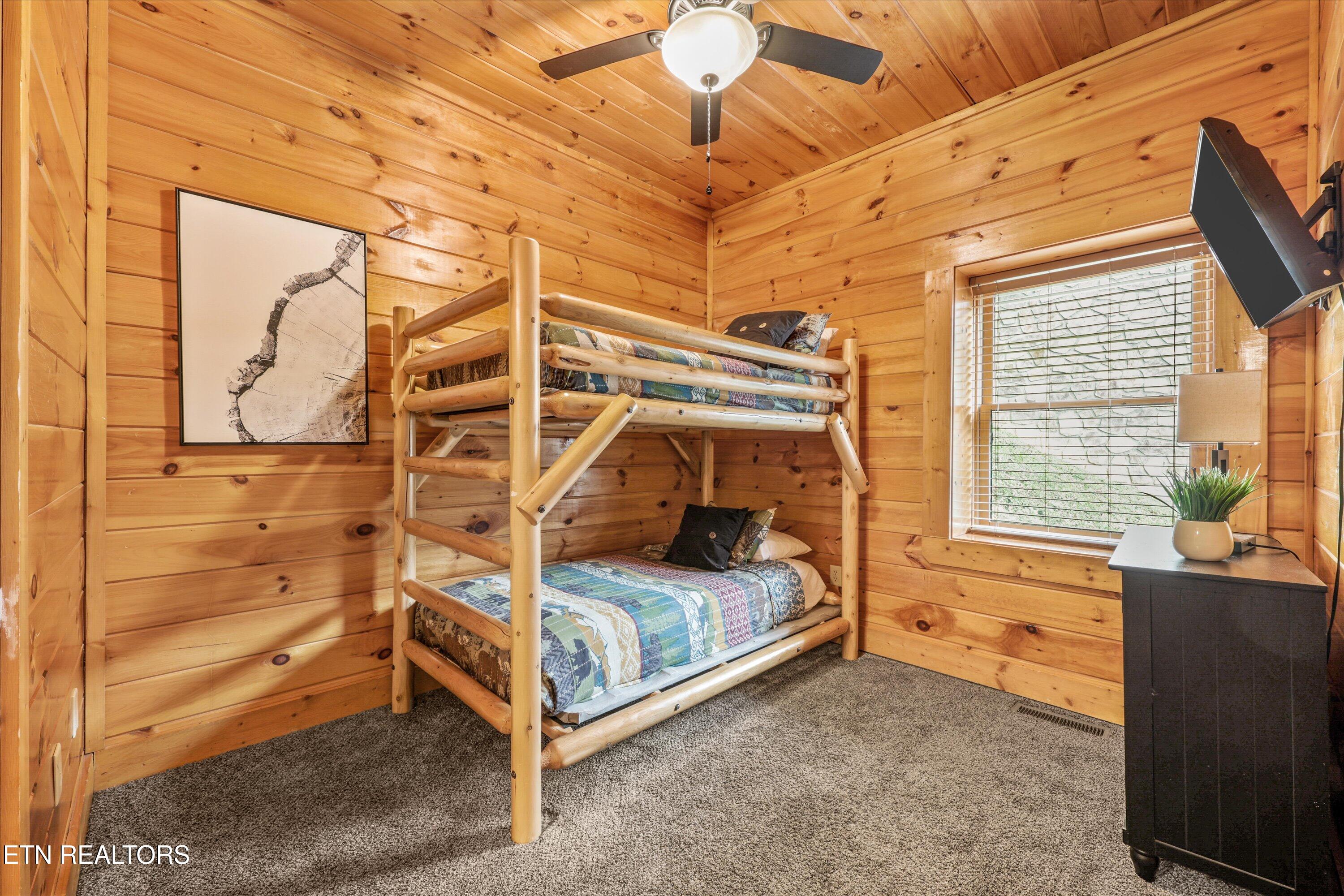 2012 Bear Creek Way Sevierville TN 37862