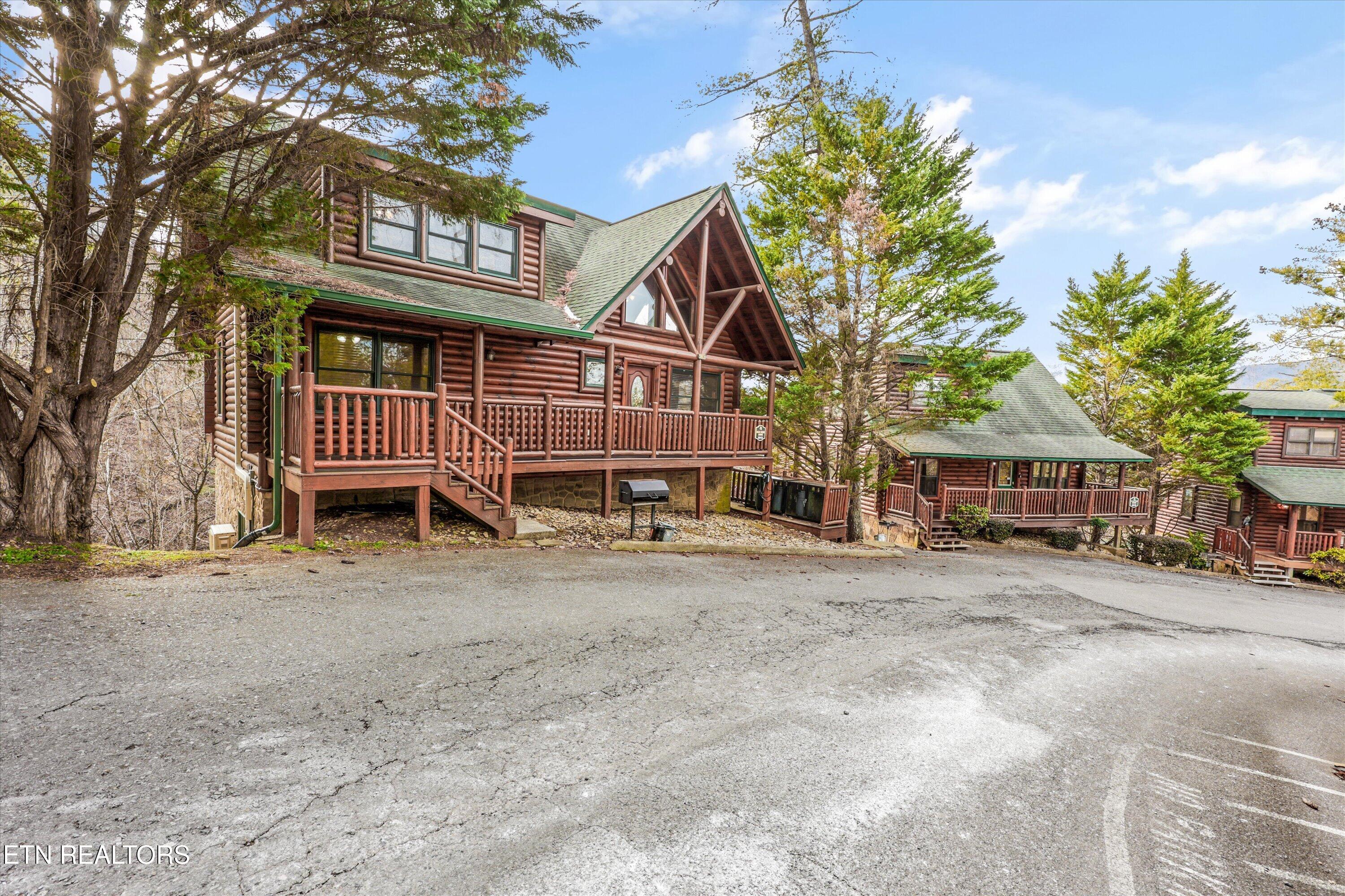 2012 Bear Creek Way Sevierville TN 37862