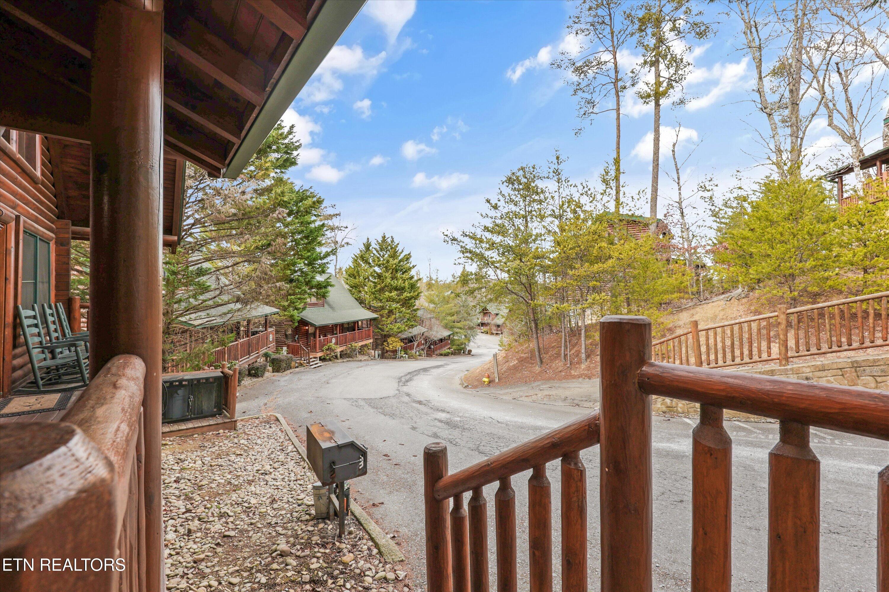 2012 Bear Creek Way Sevierville TN 37862