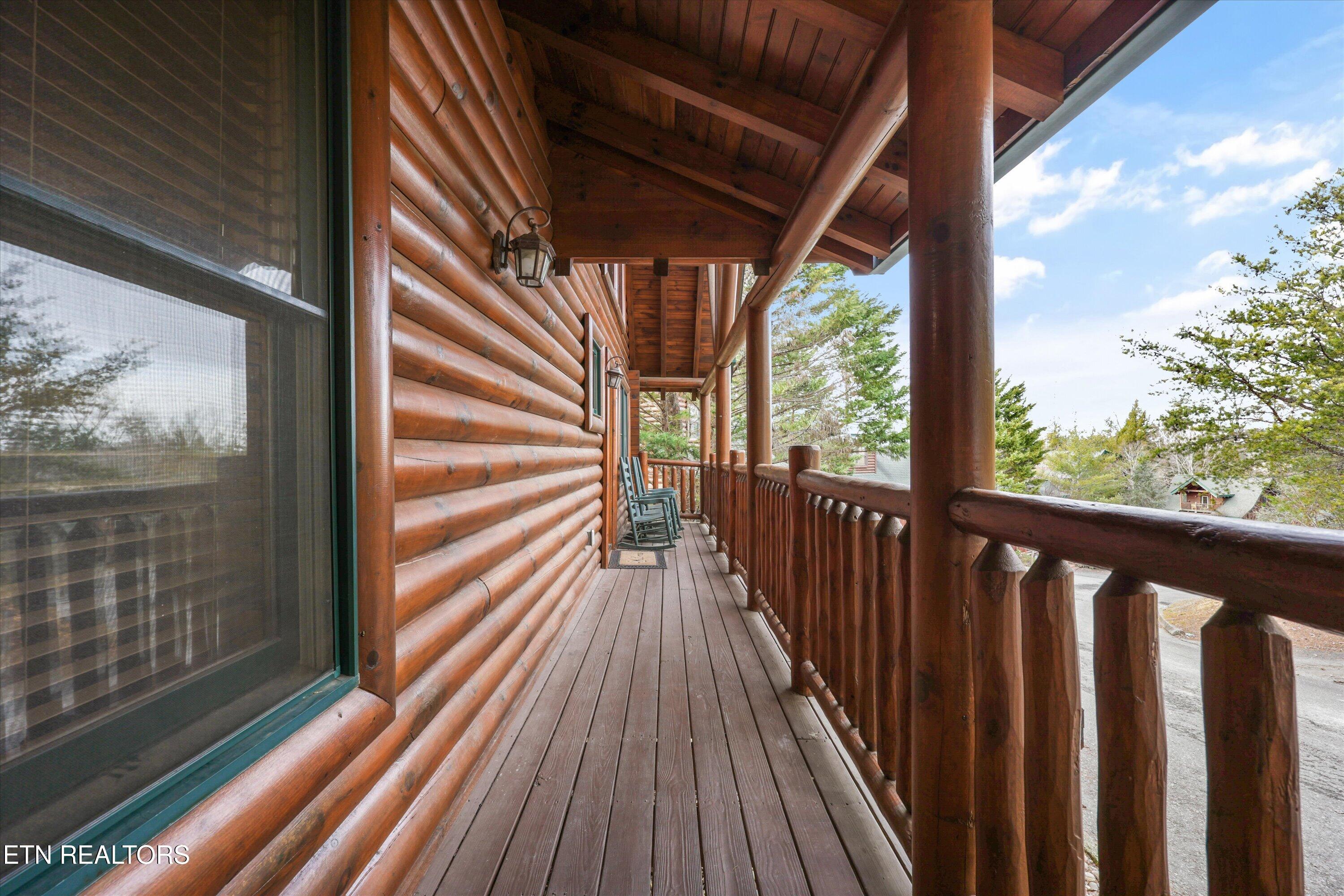 2012 Bear Creek Way Sevierville TN 37862