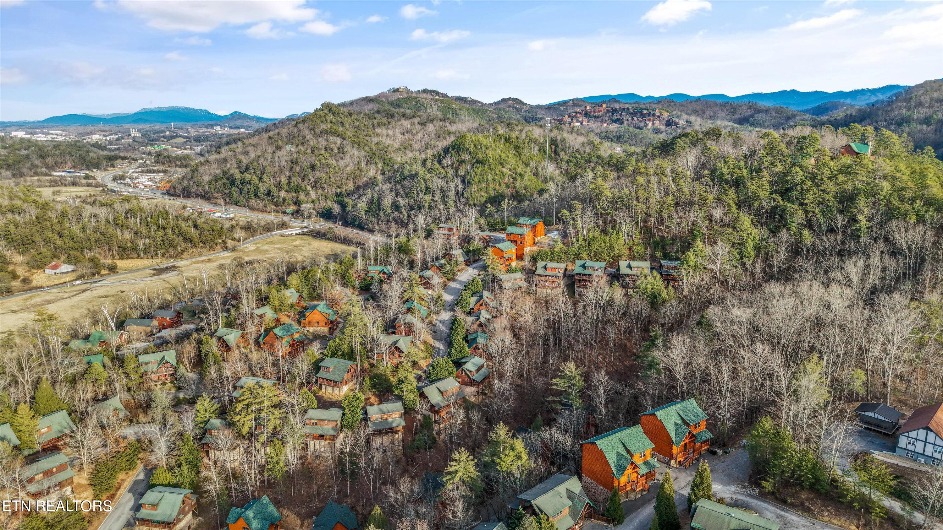 2012 Bear Creek Way Sevierville TN 37862