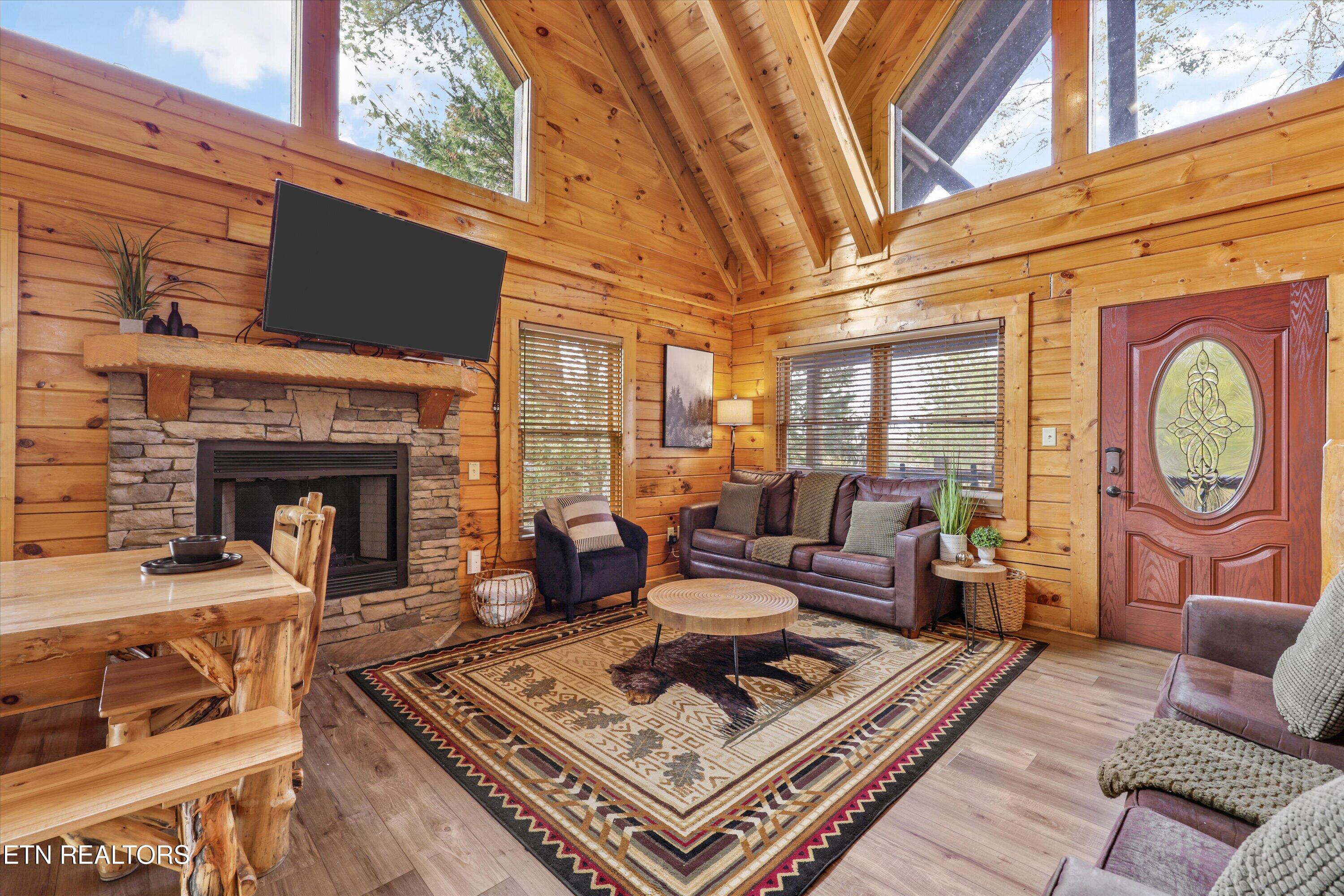 2012 Bear Creek Way Sevierville TN 37862