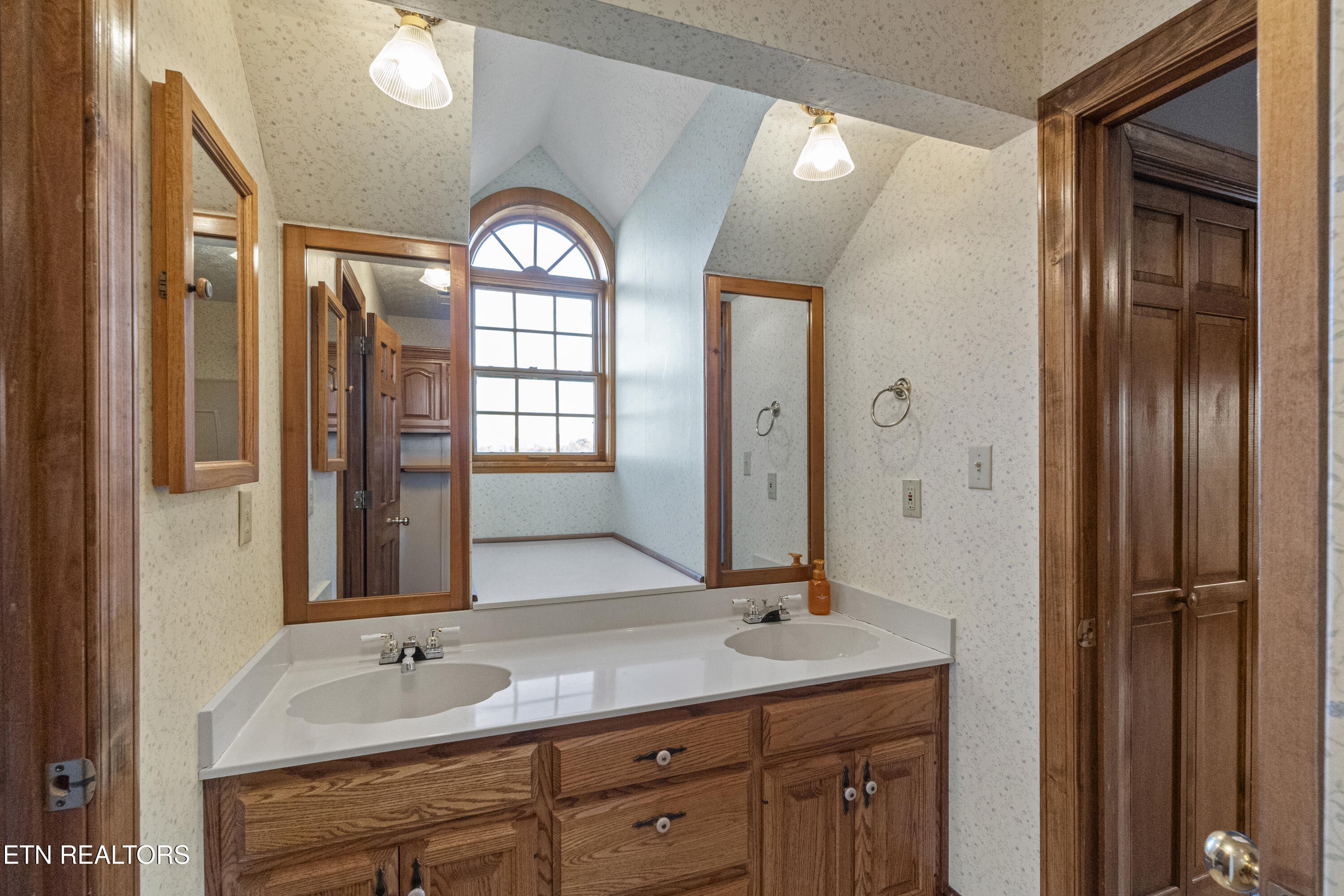 600 Chuckey Pike Chuckey TN 37641