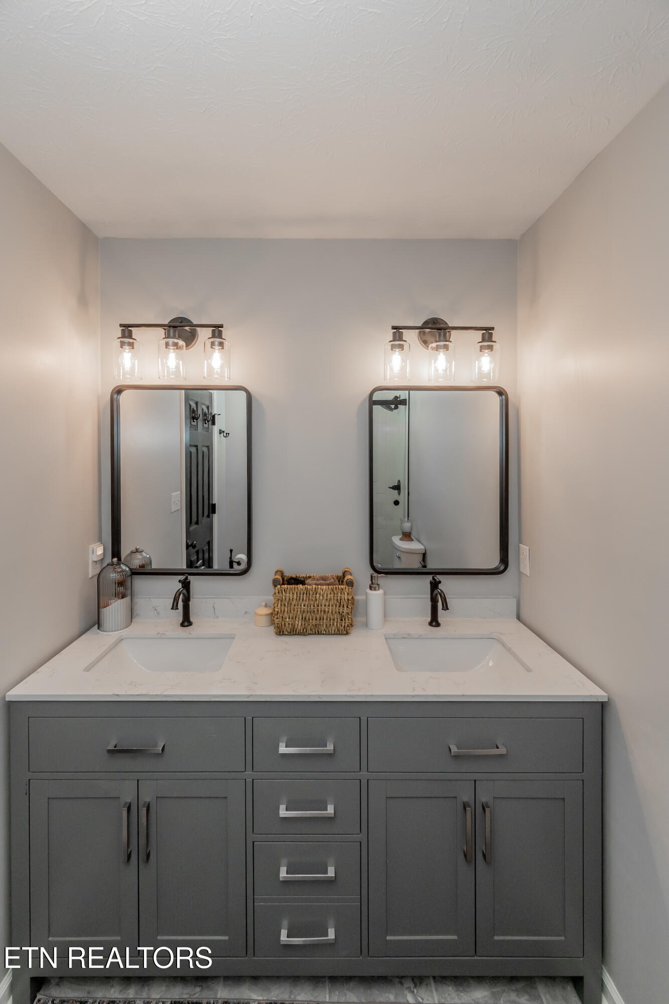 7606 Red Bay Way Knoxville TN 37919