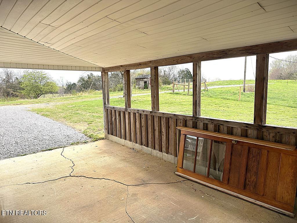 118 Collins Road Allons TN 38541