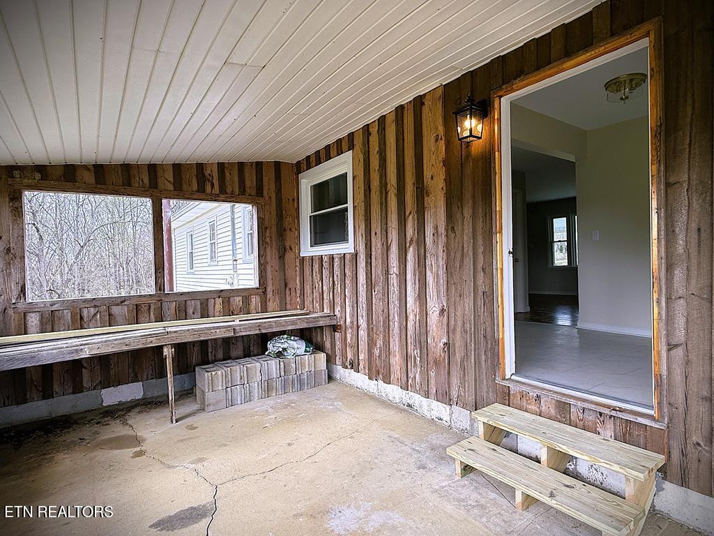 118 Collins Road Allons TN 38541
