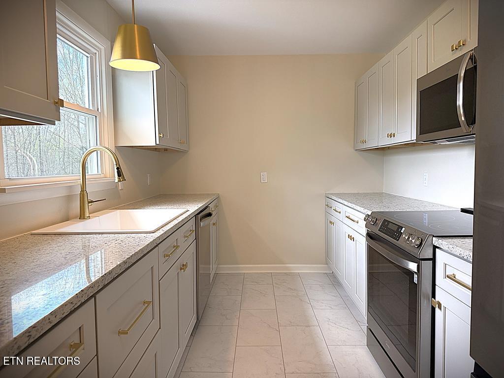 118 Collins Road Allons TN 38541