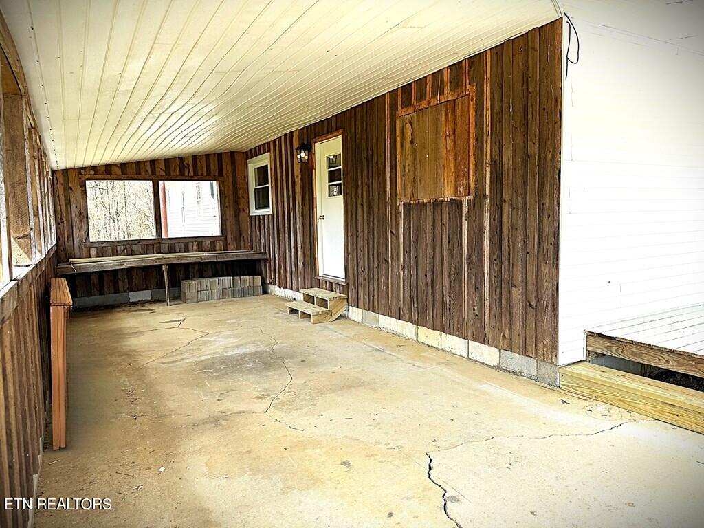 118 Collins Road Allons TN 38541