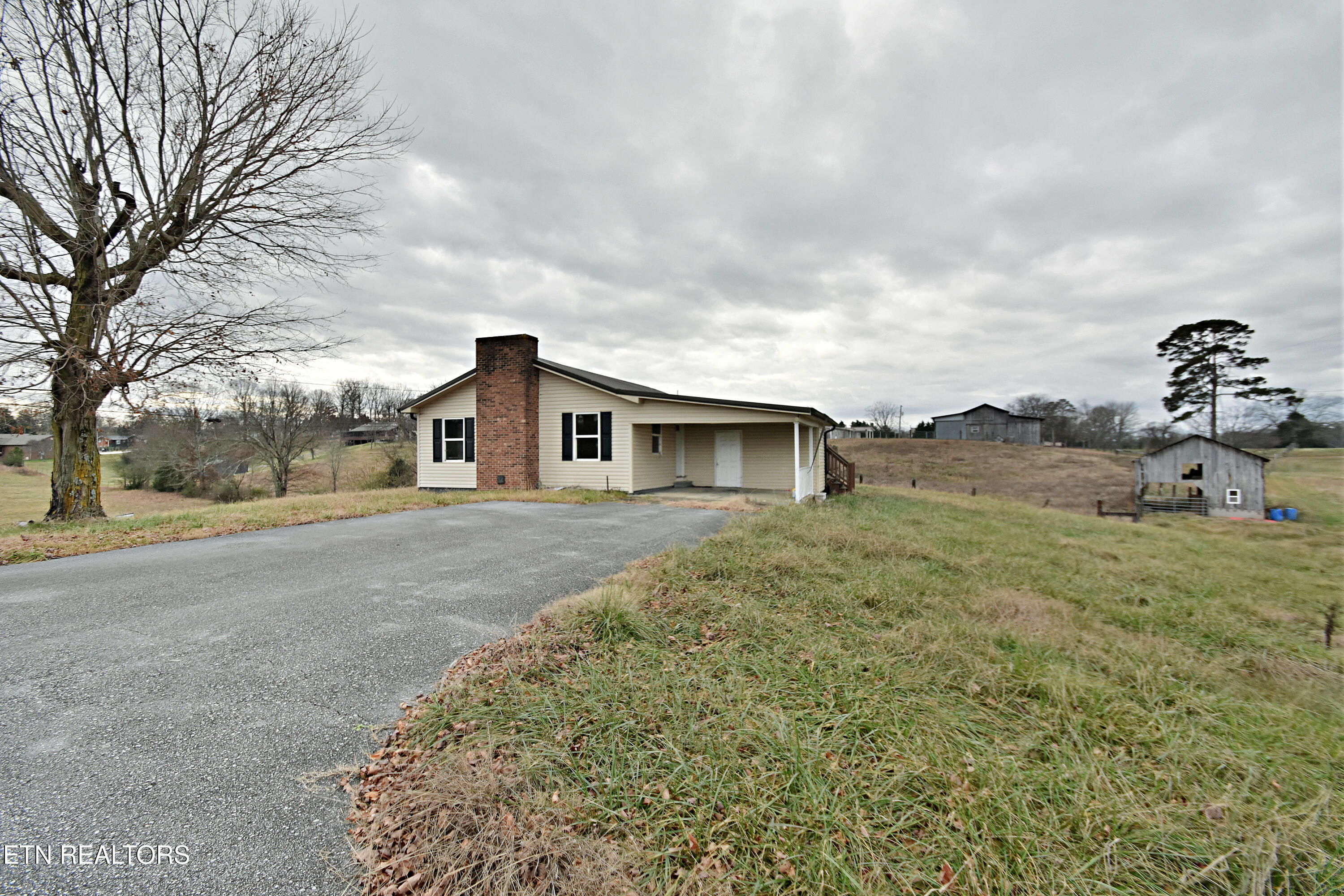 6005 Davis Ferry Road Loudon TN 37774