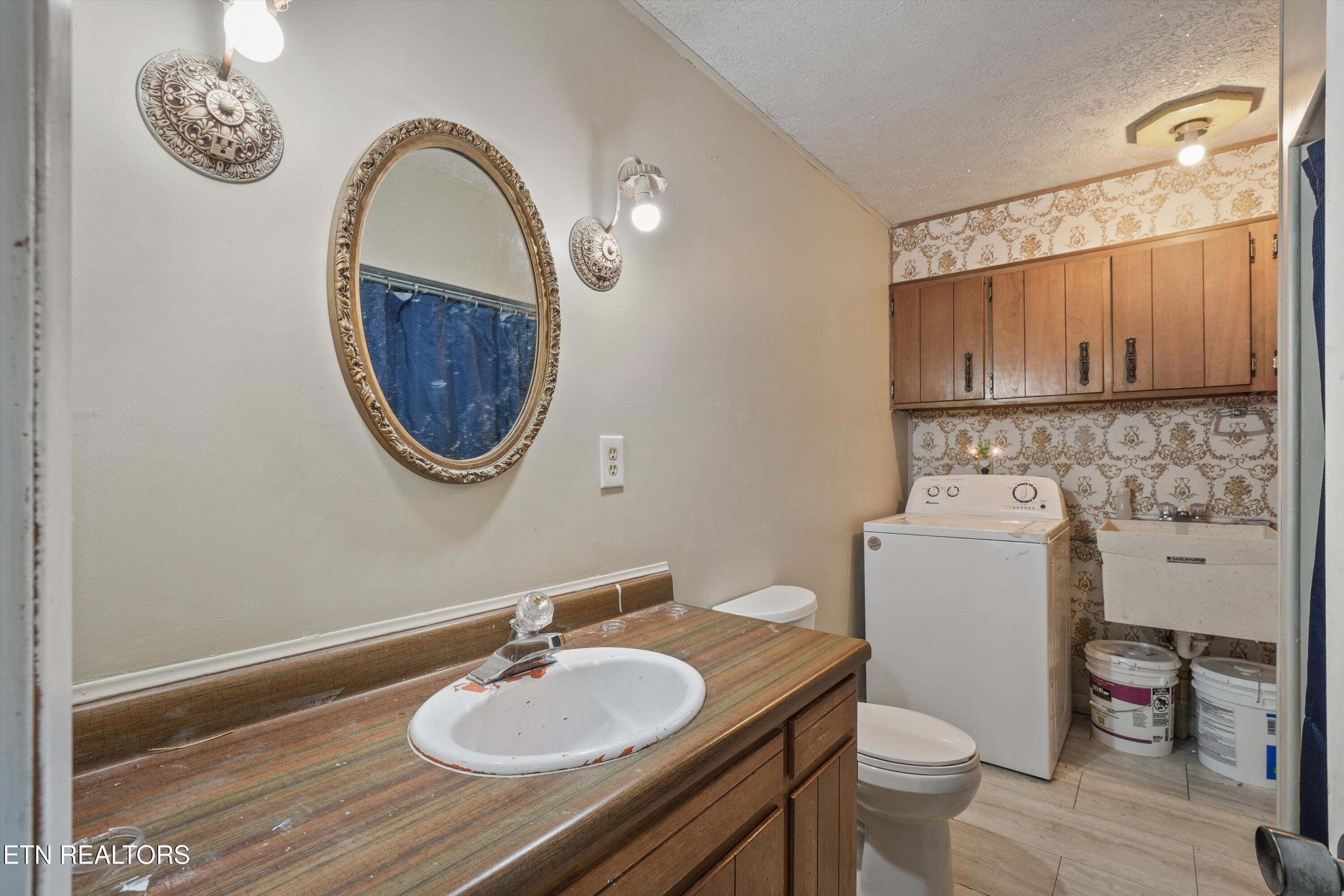 1696 Clouds Road New Tazewell TN 37825