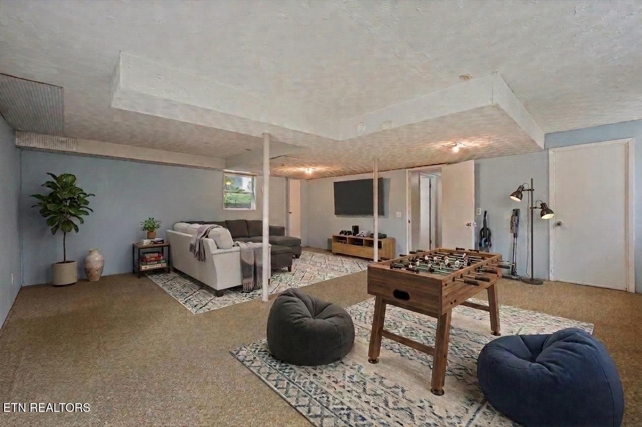 1696 Clouds Road New Tazewell TN 37825