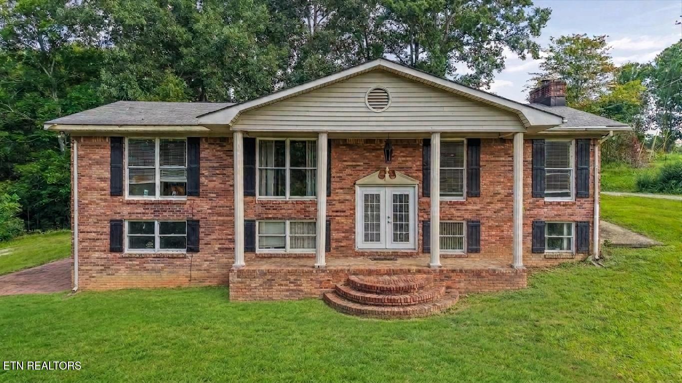 1696 Clouds Road New Tazewell TN 37825
