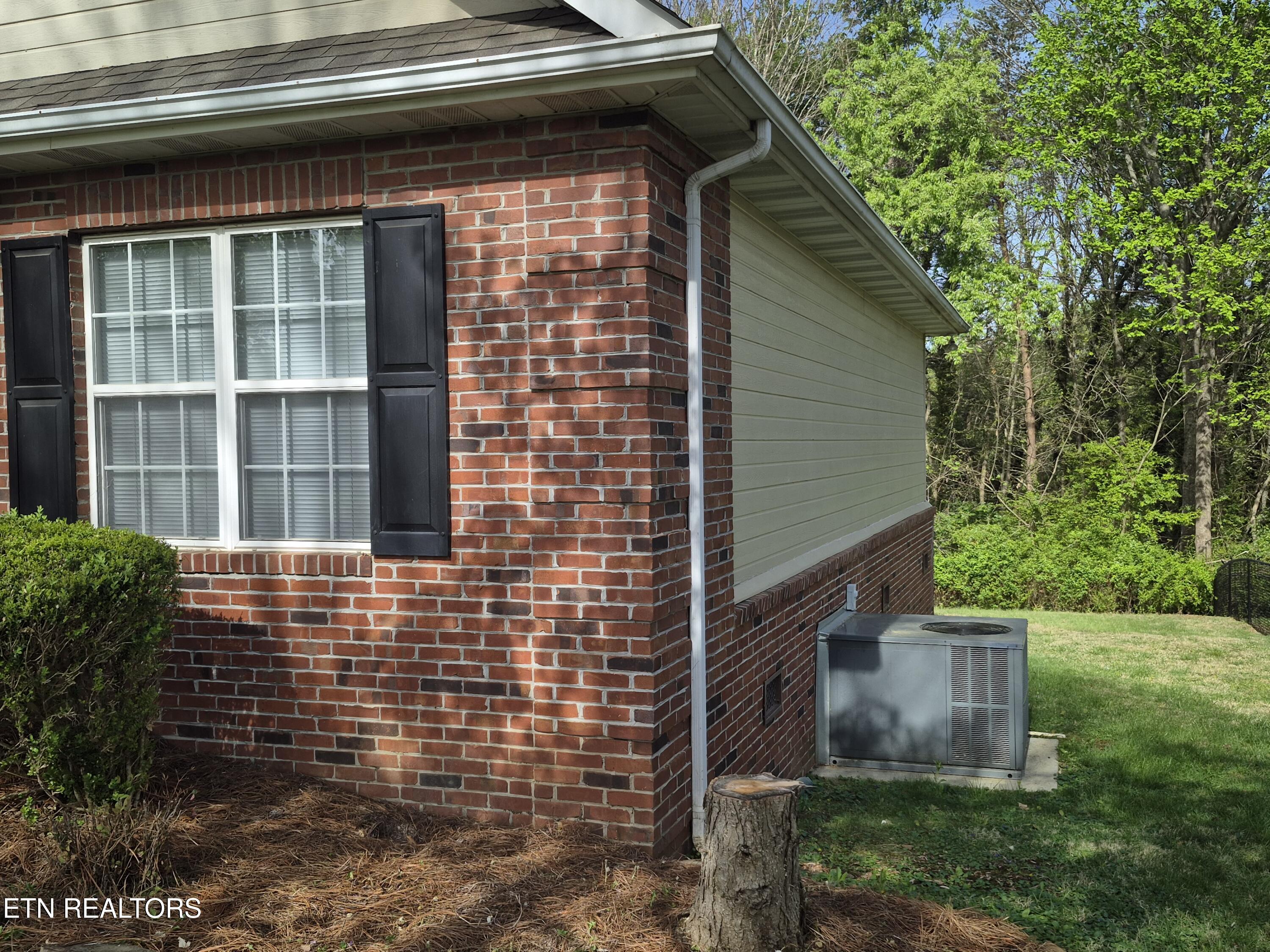 7017 Lake Bluff Court Knoxville TN 37920