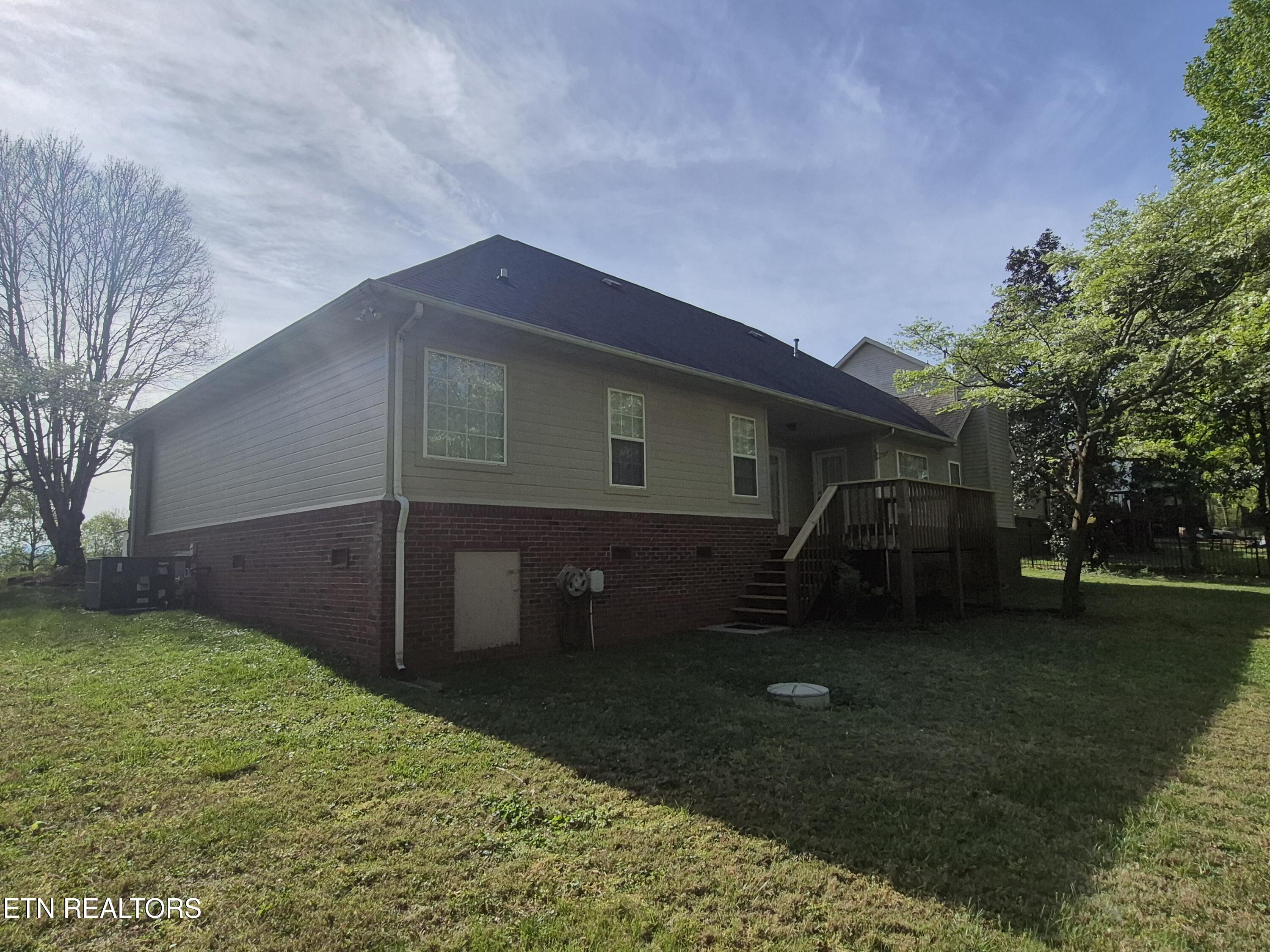 7017 Lake Bluff Court Knoxville TN 37920