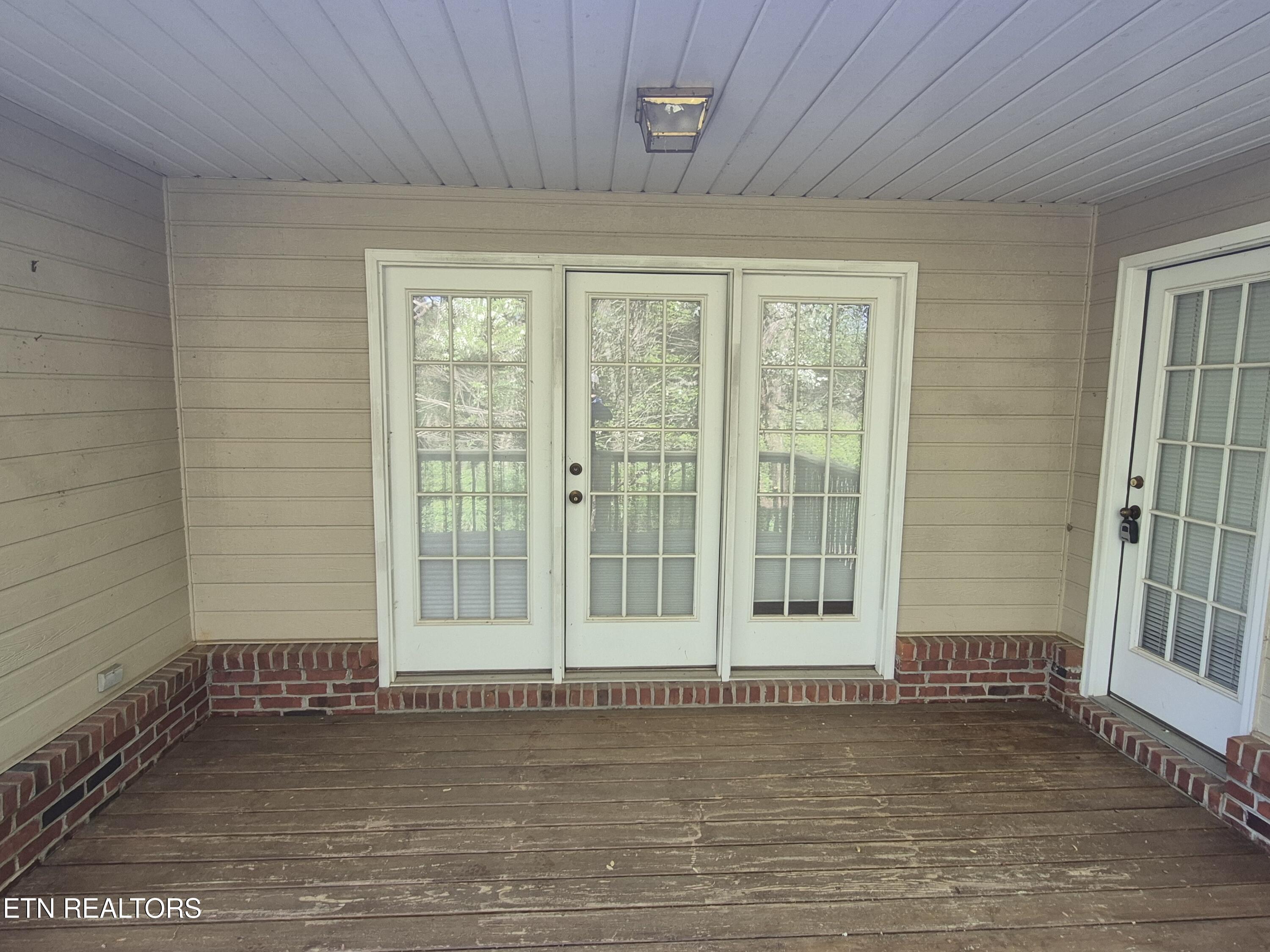 7017 Lake Bluff Court Knoxville TN 37920