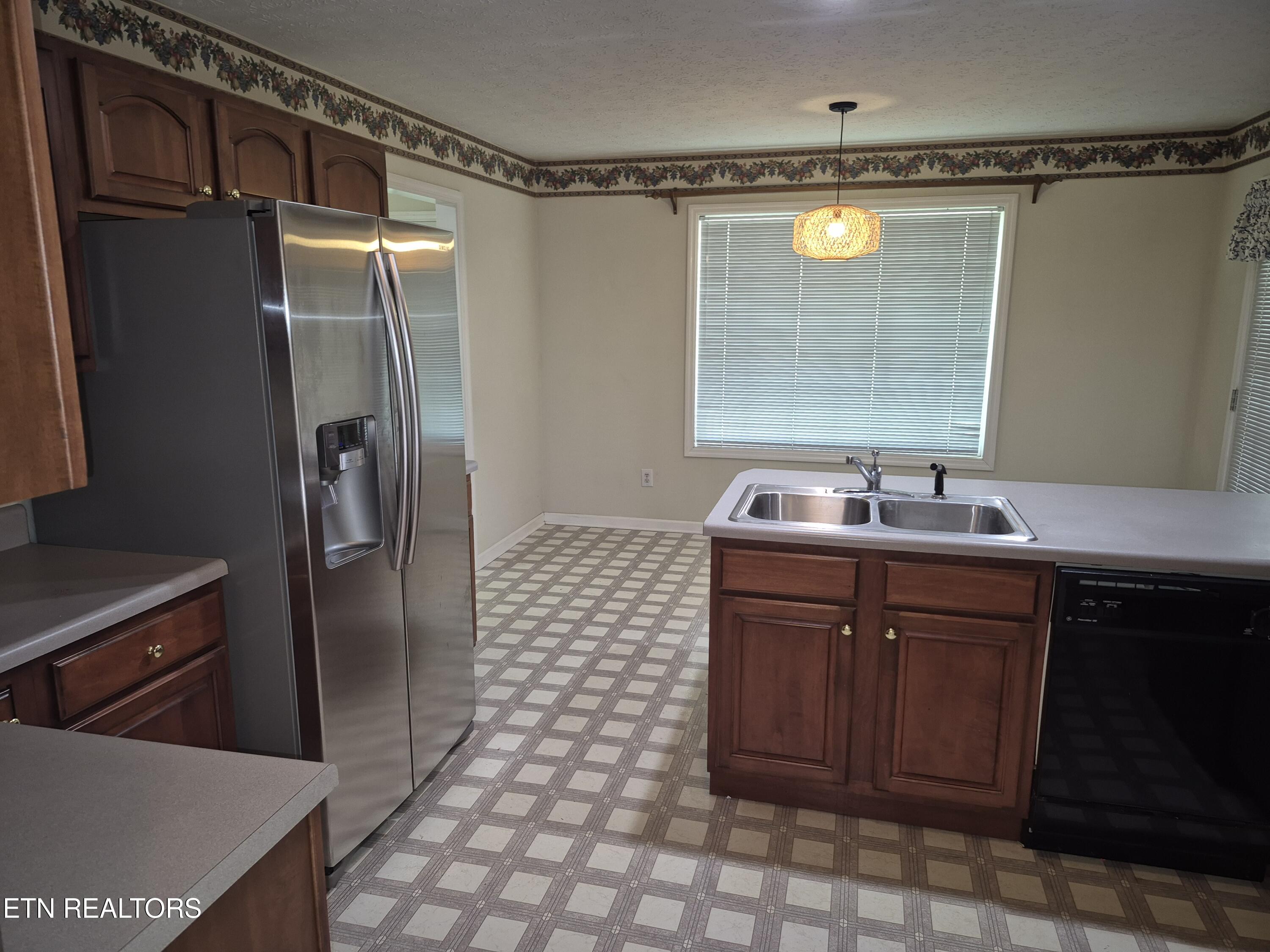 7017 Lake Bluff Court Knoxville TN 37920
